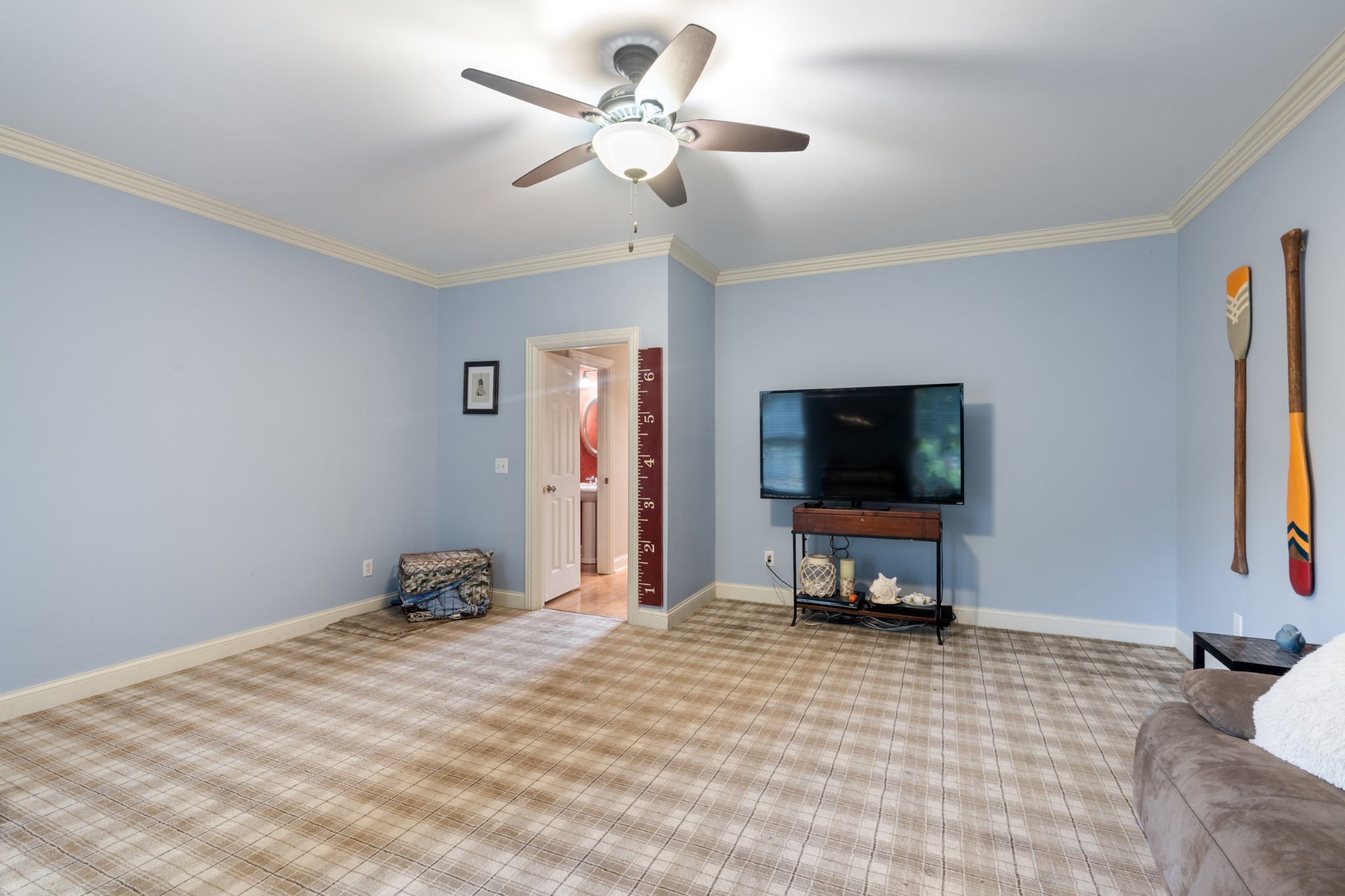 2425 Deerbourne Dr