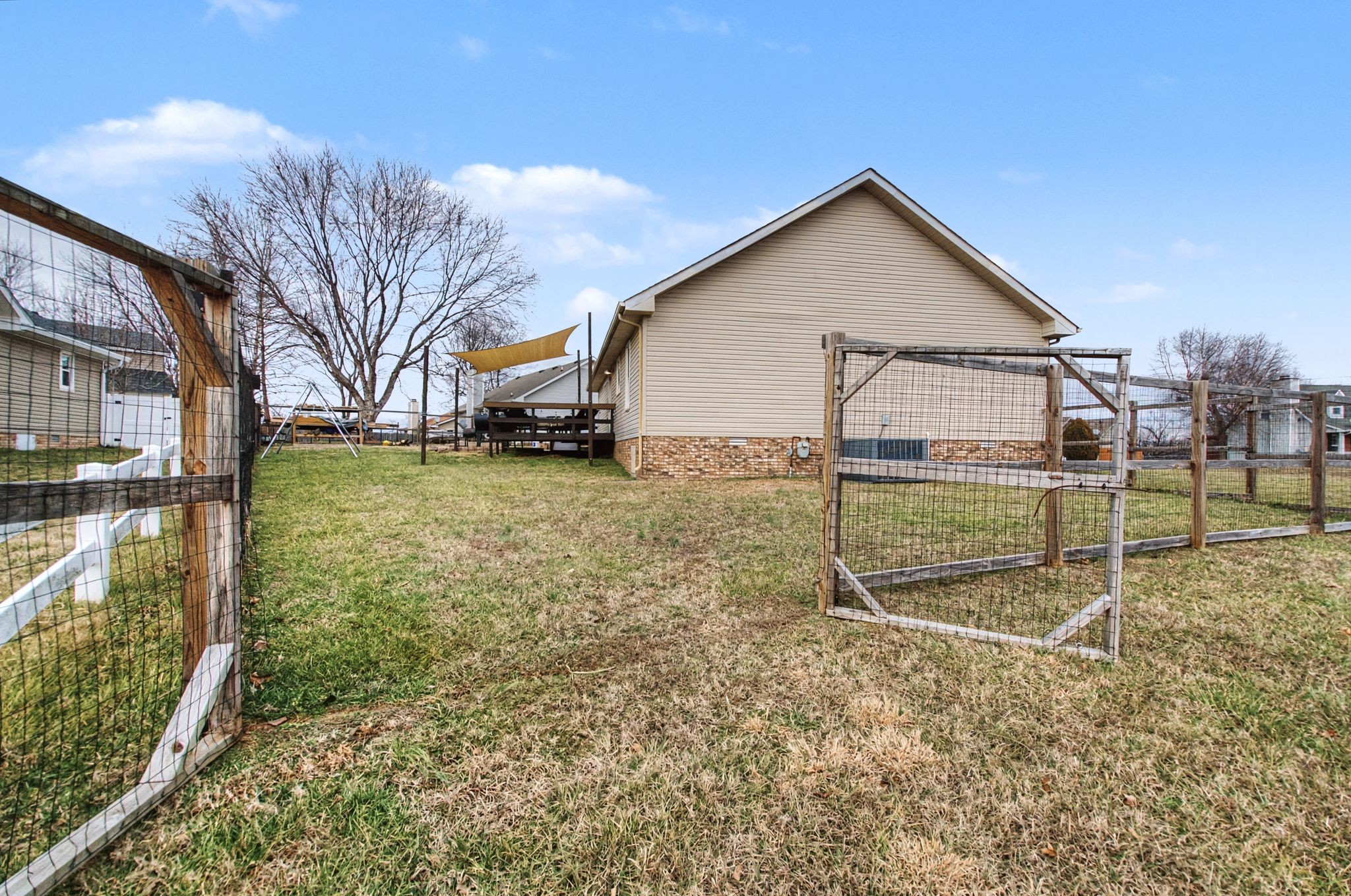 2022 Windmeade Dr