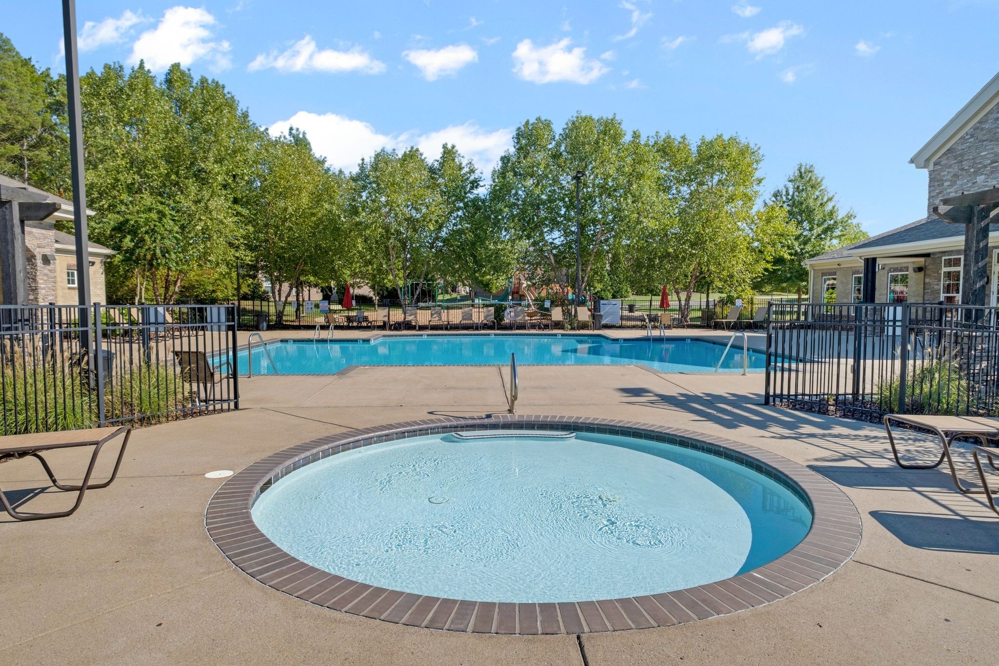 4973 Napoli Dr
