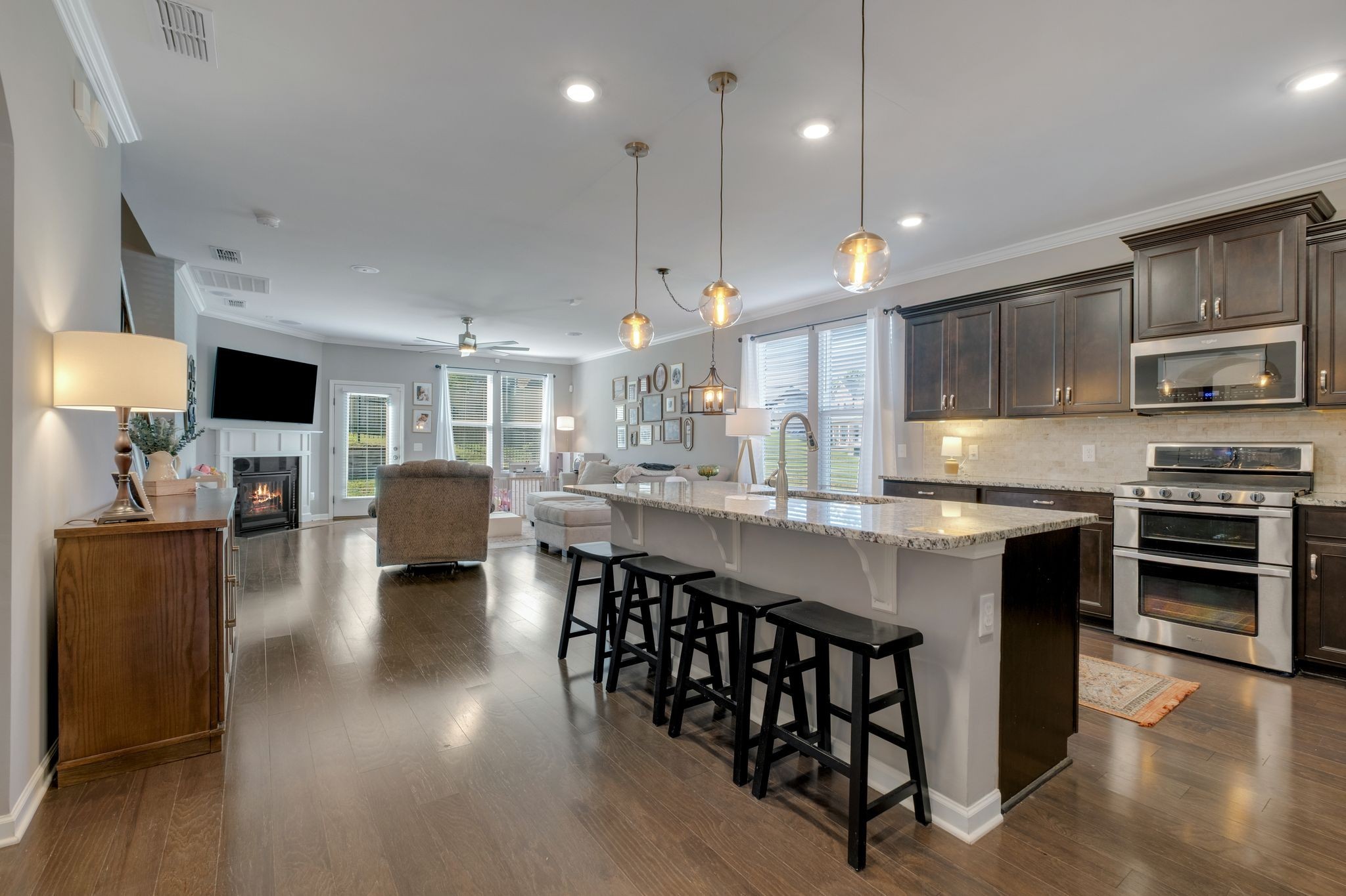 4973 Napoli Dr