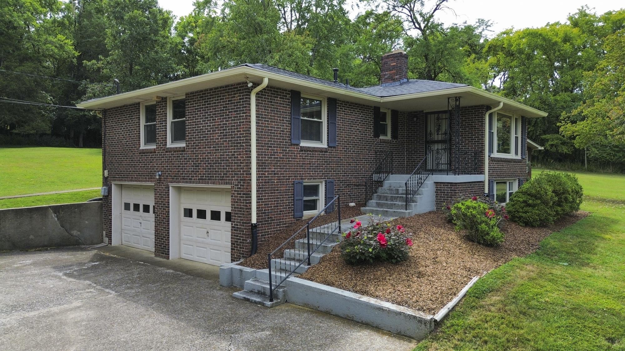 118 Bay Dr