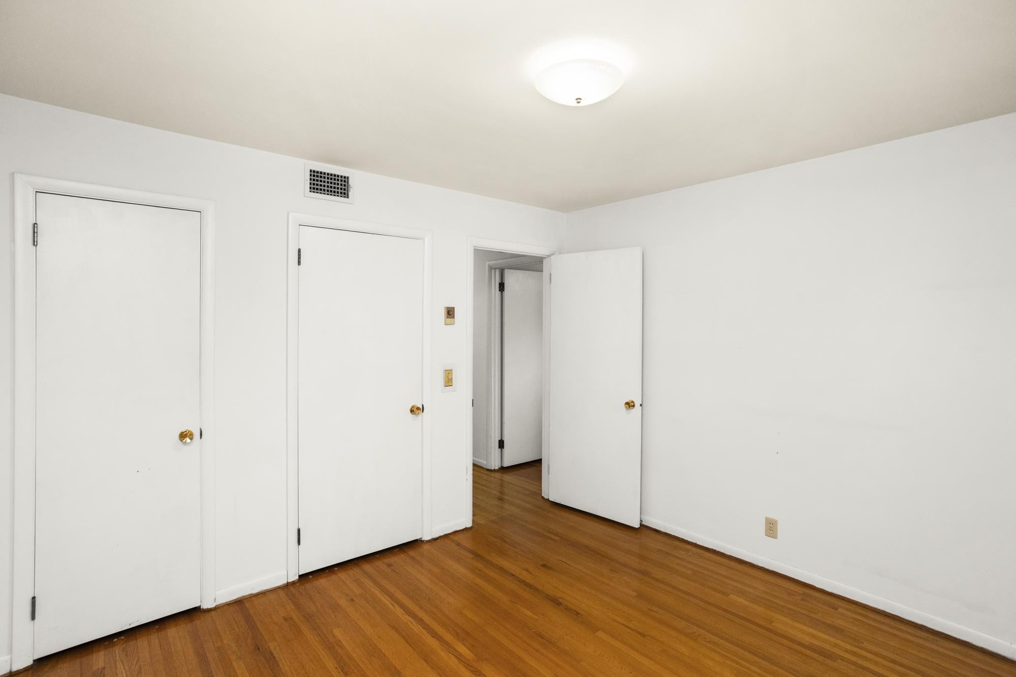 118 Bay Dr