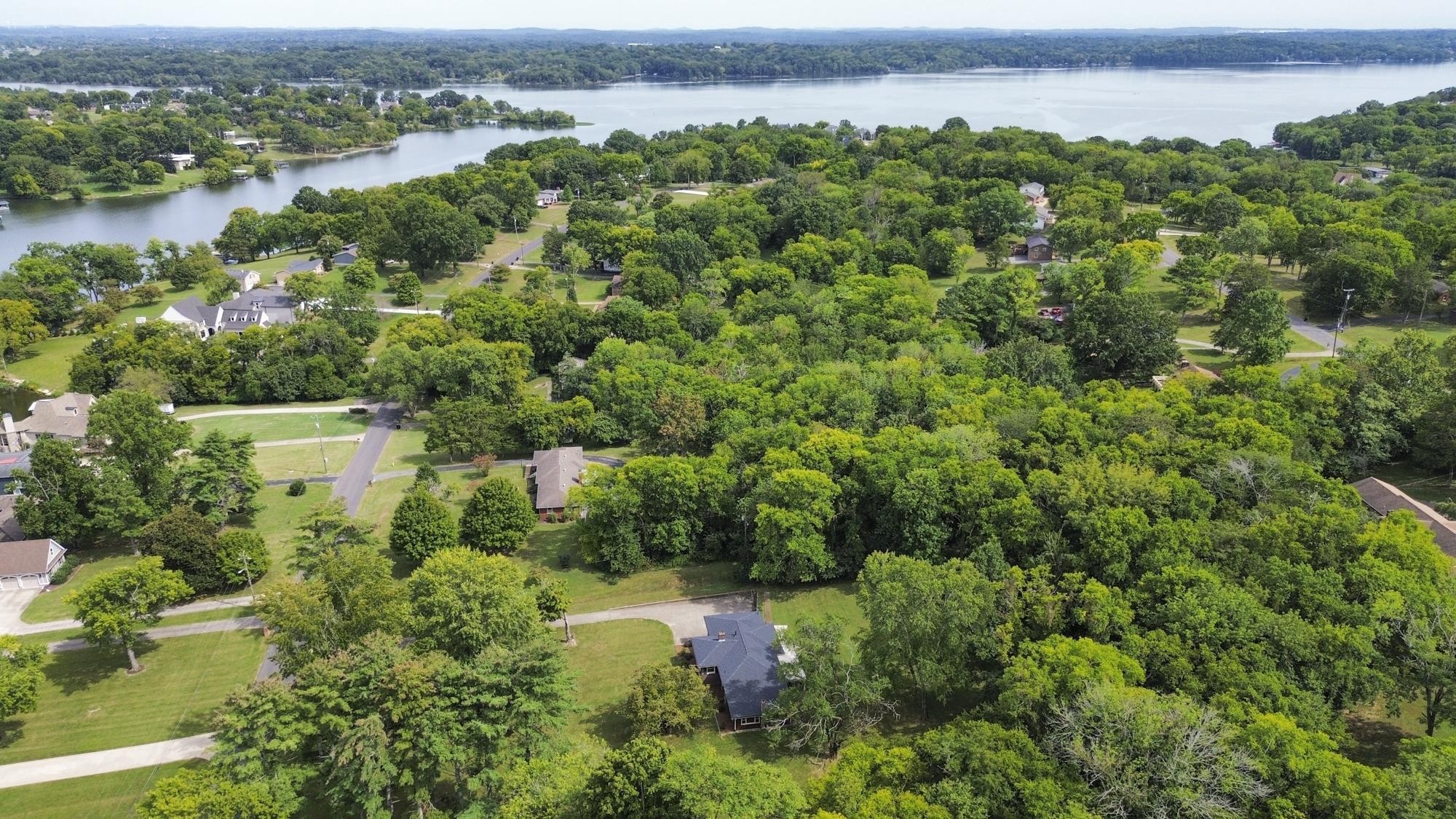 118 Bay Dr