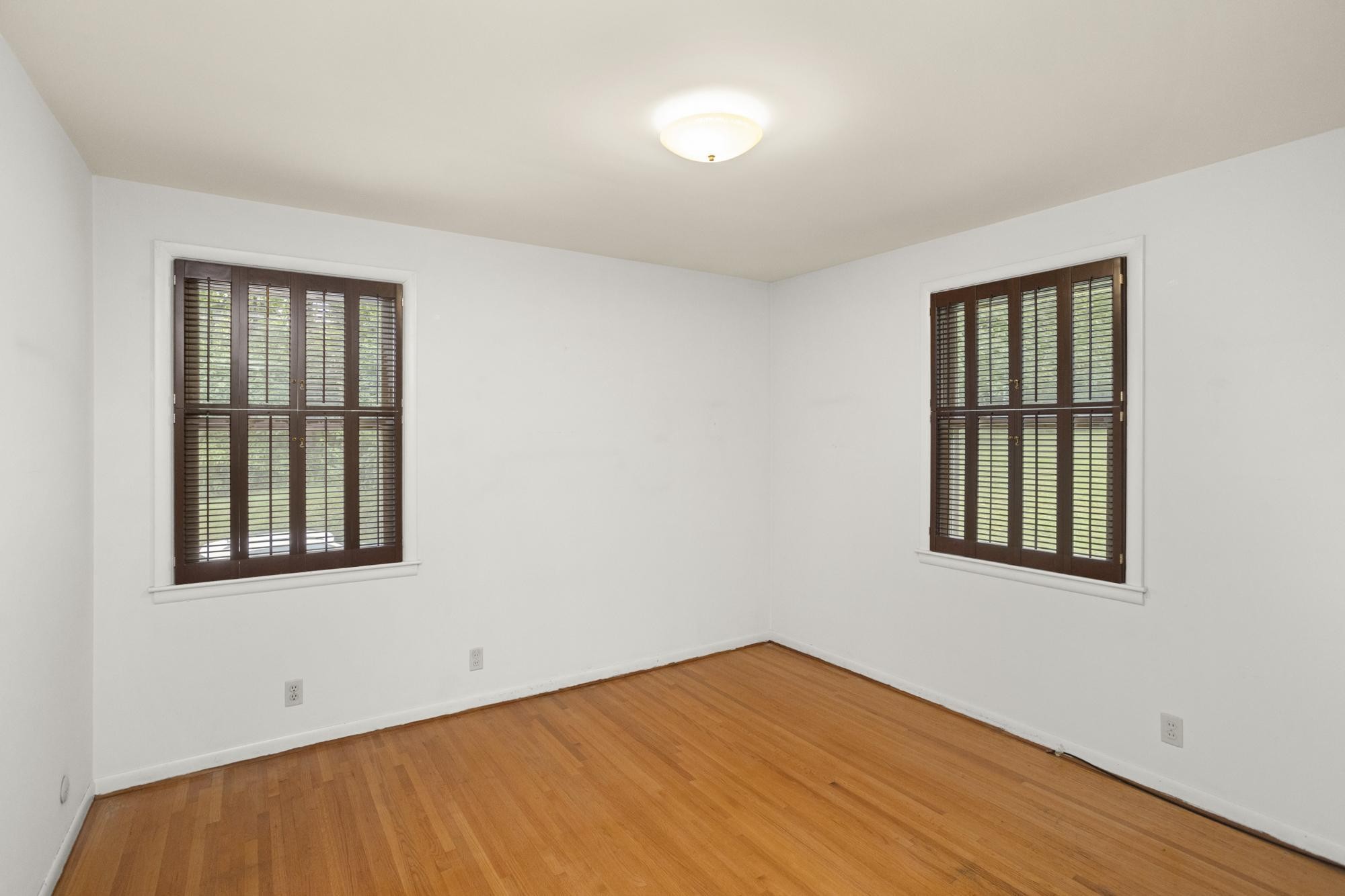 118 Bay Dr