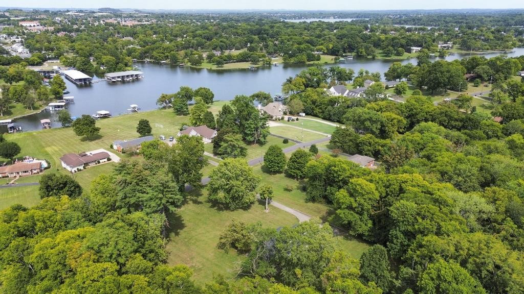 118 Bay Dr