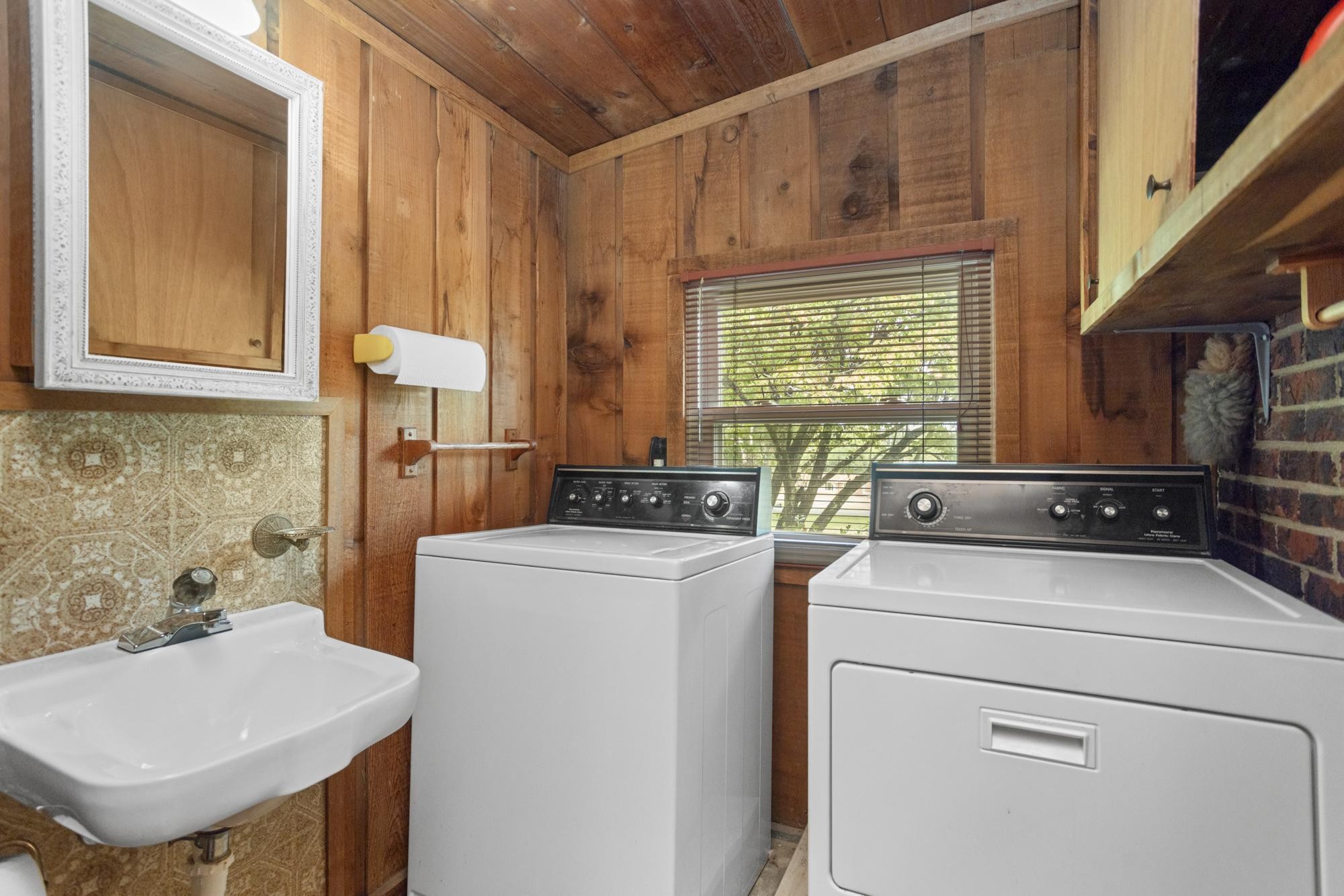 118 Bay Dr