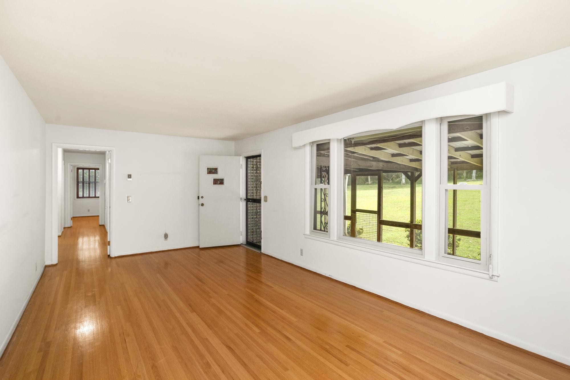 118 Bay Dr