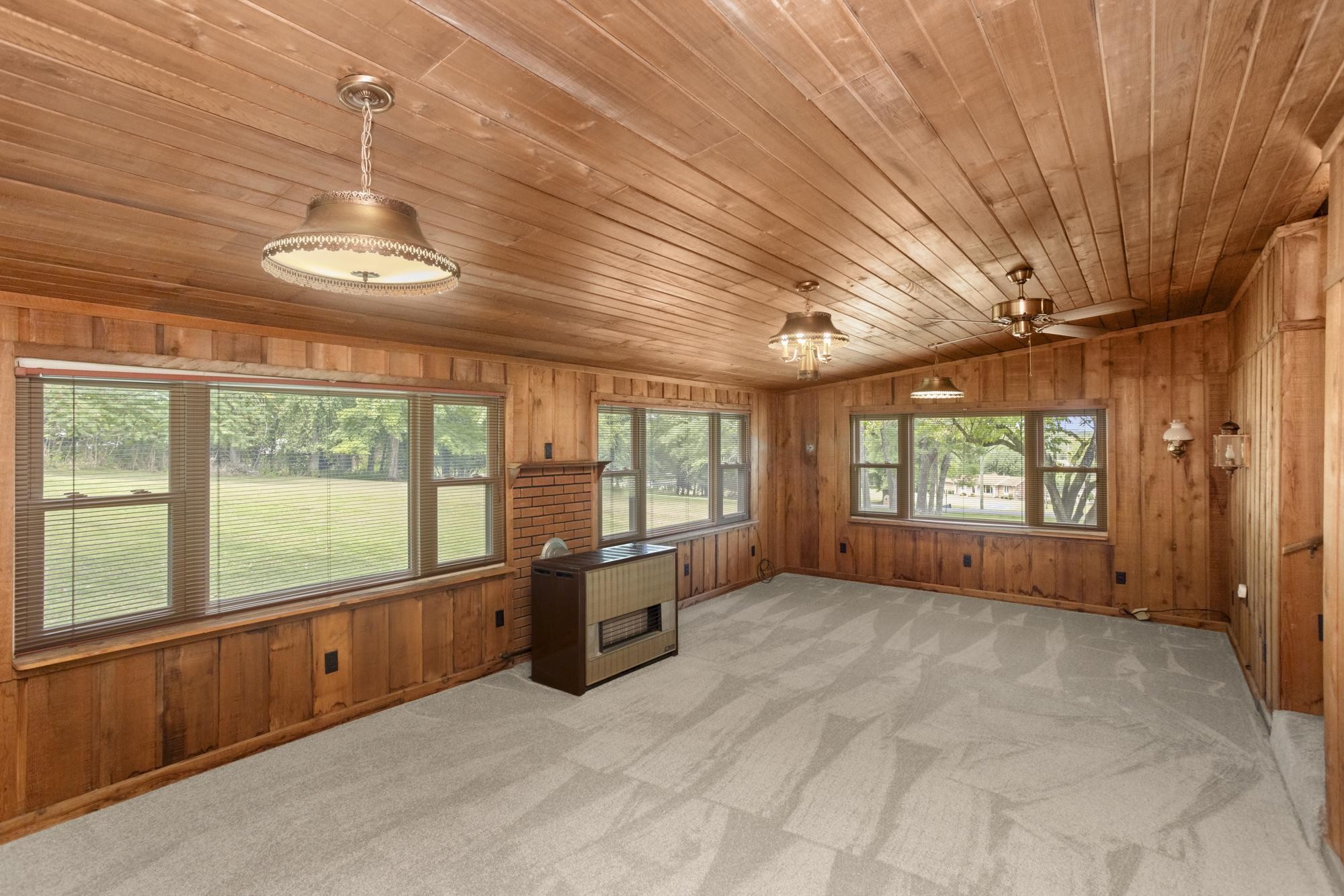 118 Bay Dr