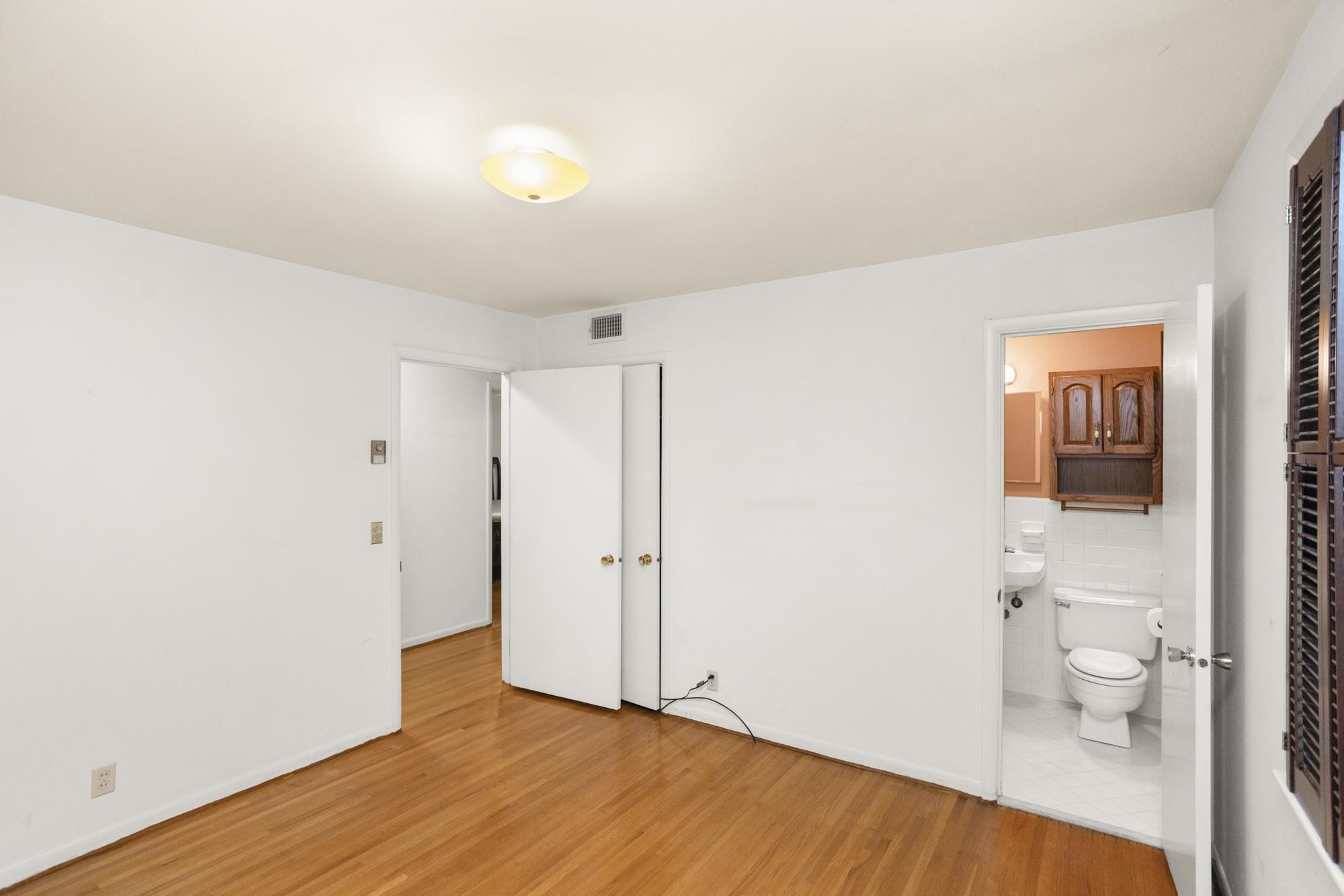 118 Bay Dr