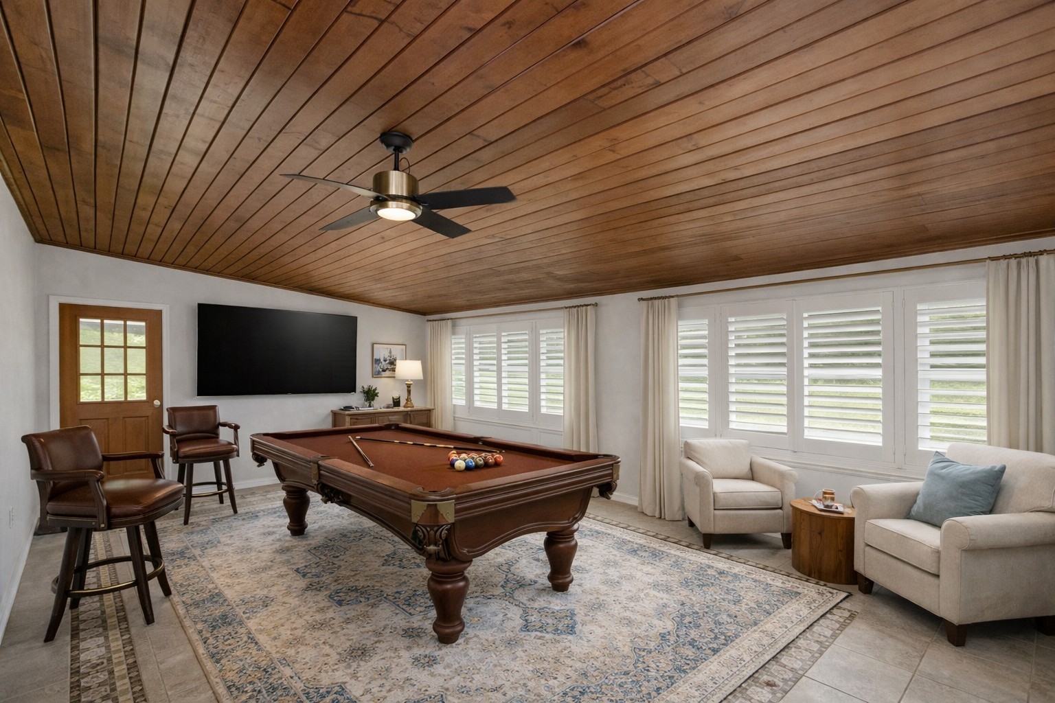 118 Bay Dr