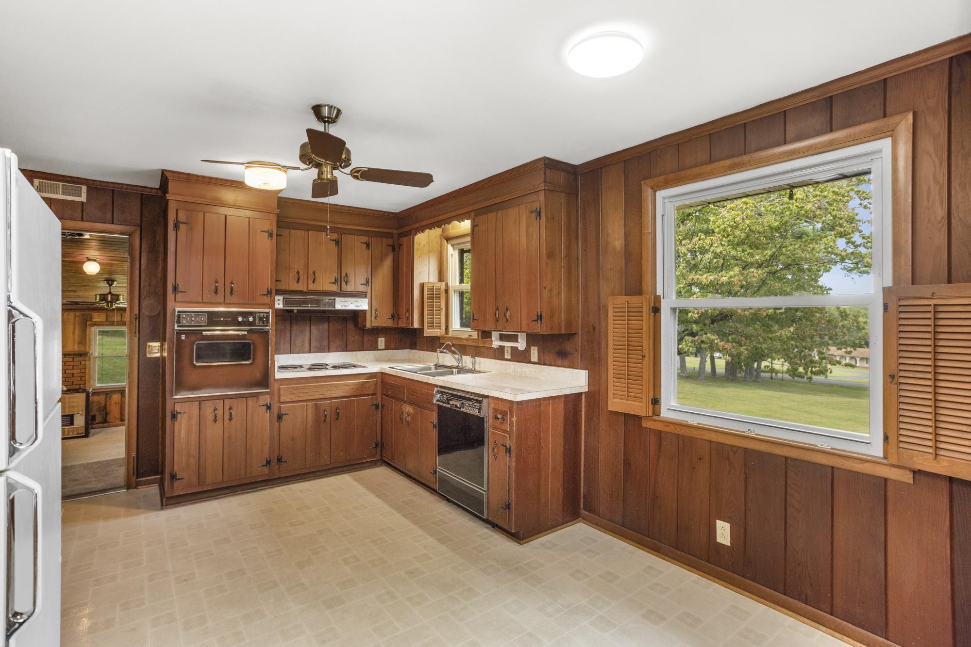 118 Bay Dr