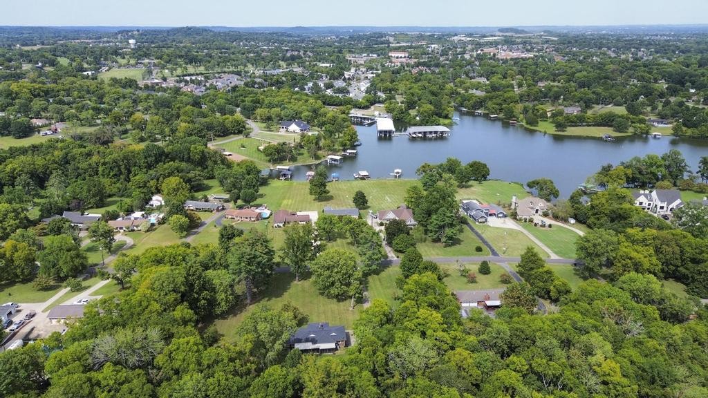 118 Bay Dr