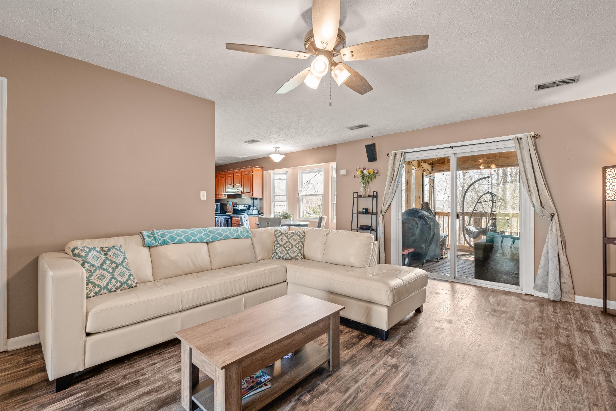 517 Skyview Dr