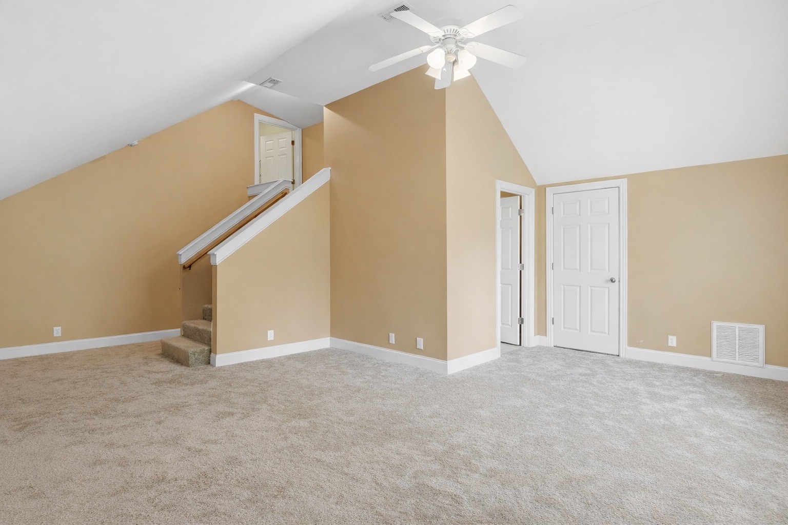 5858 Cloverland Dr