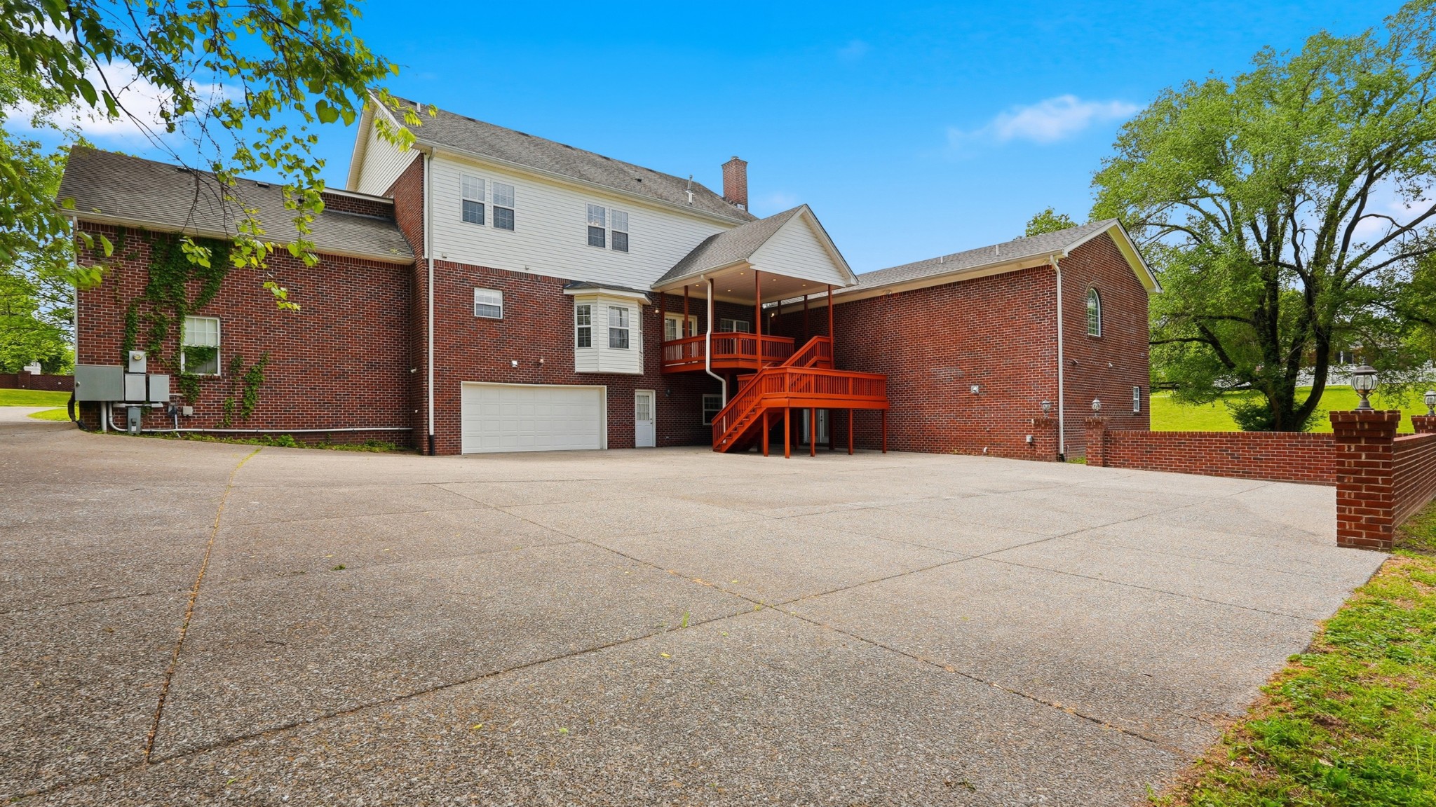 5858 Cloverland Dr