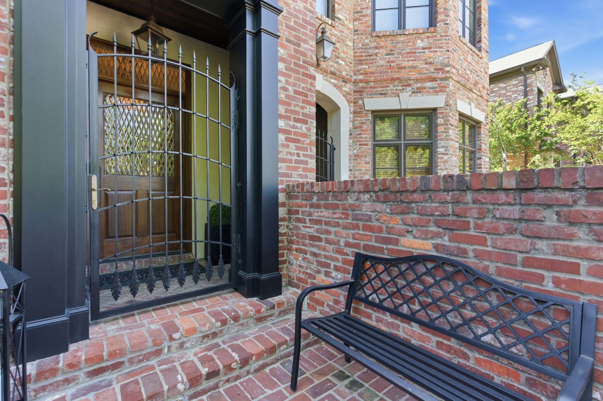 135B Woodmont Blvd