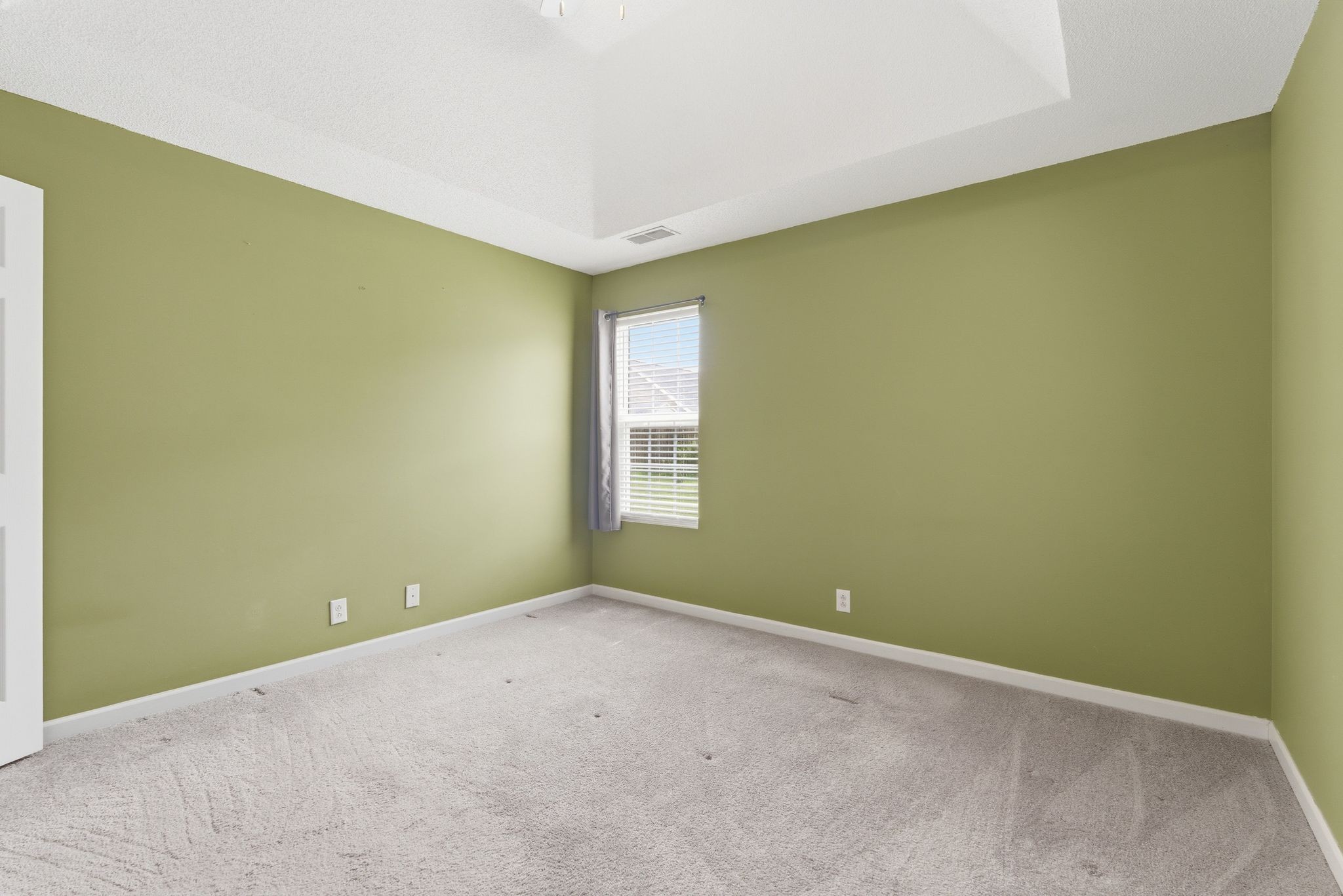 5095 Cornelius Dr