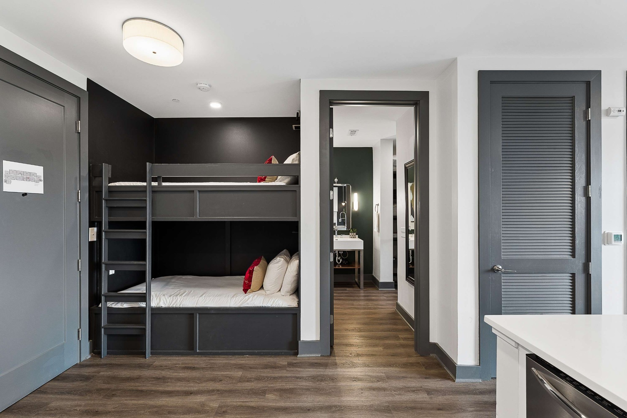 65 Lindsley Ave Unit: 410