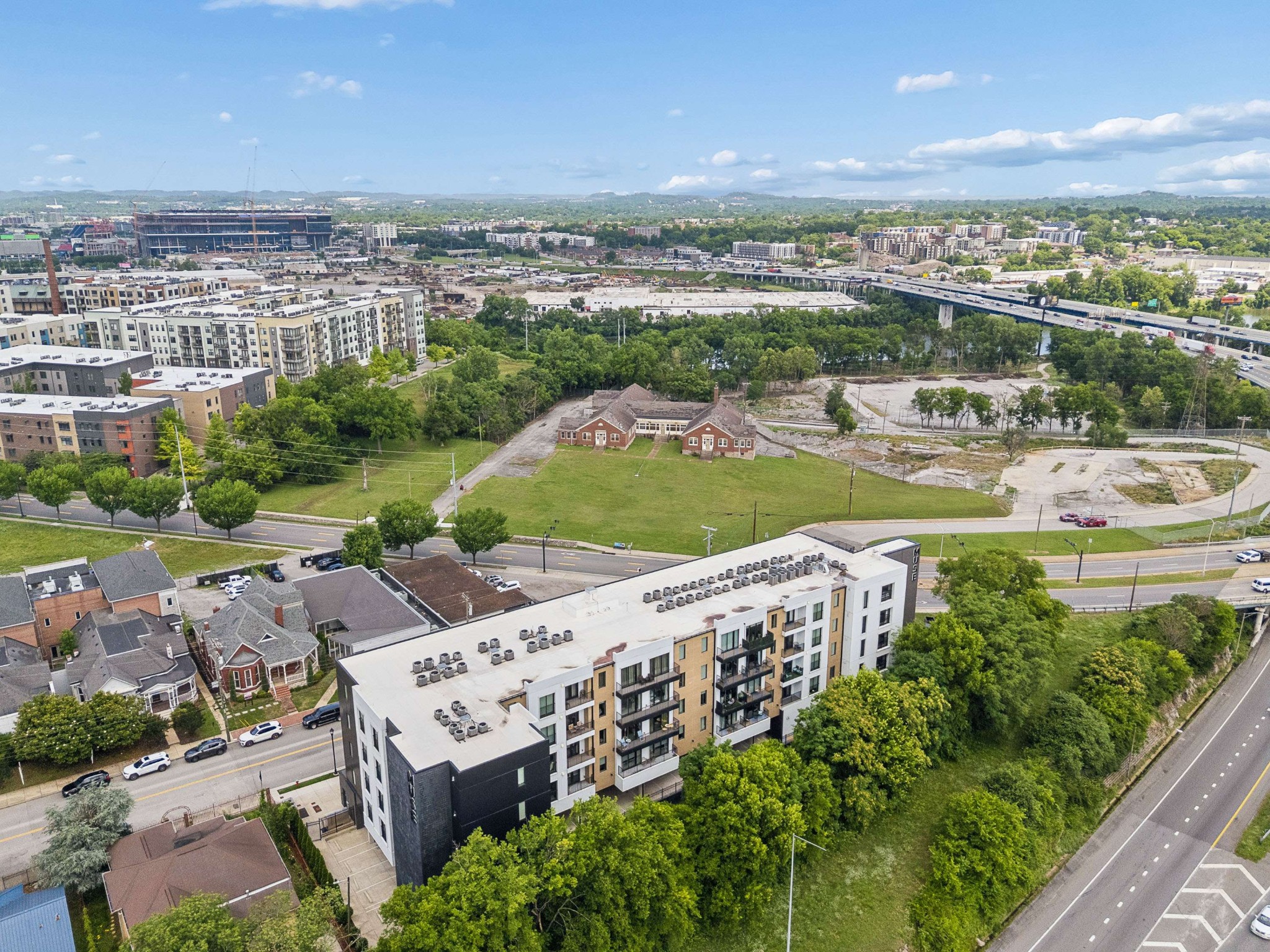 65 Lindsley Ave Unit: 410