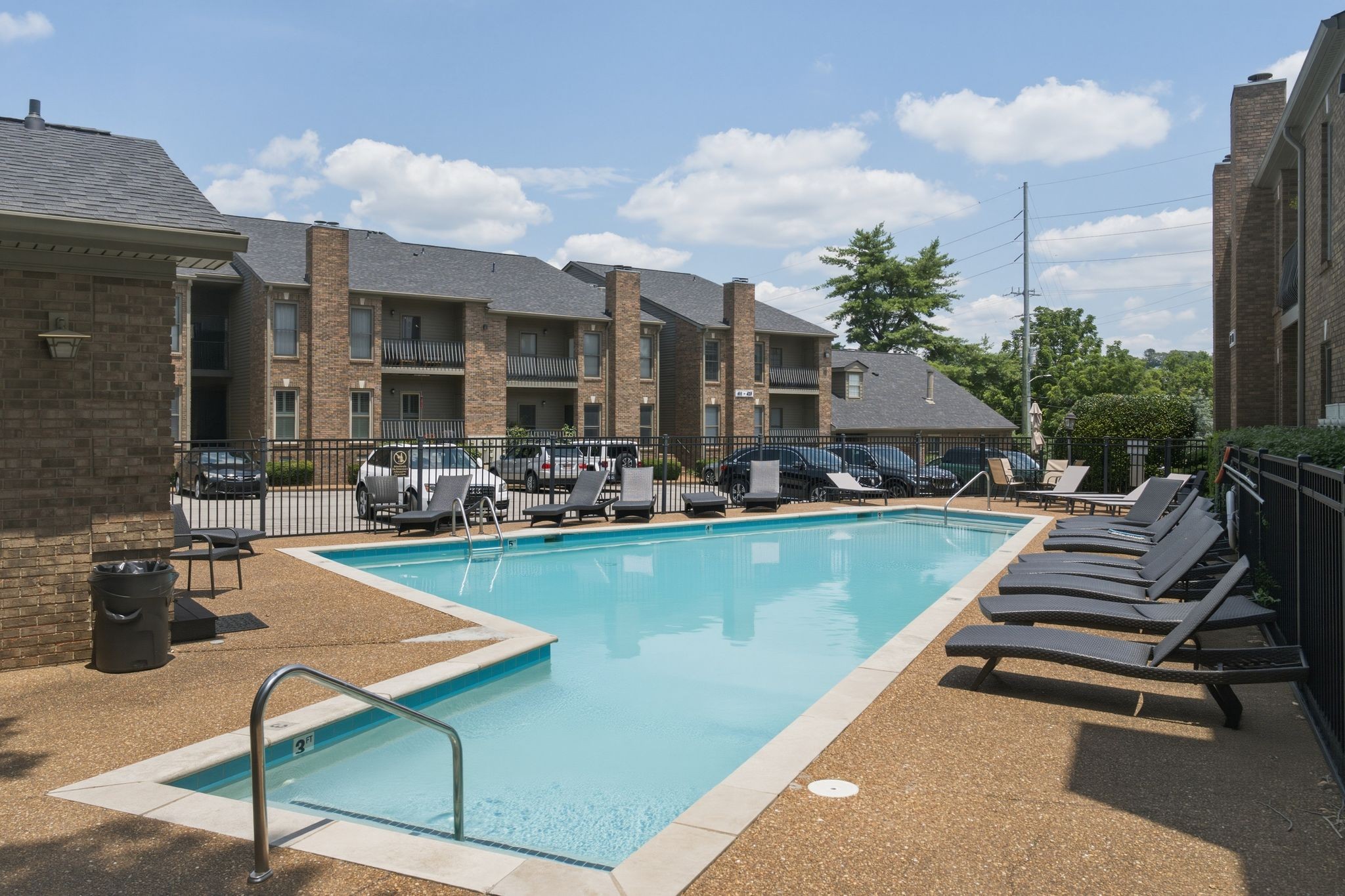 401 Sloan Rd
