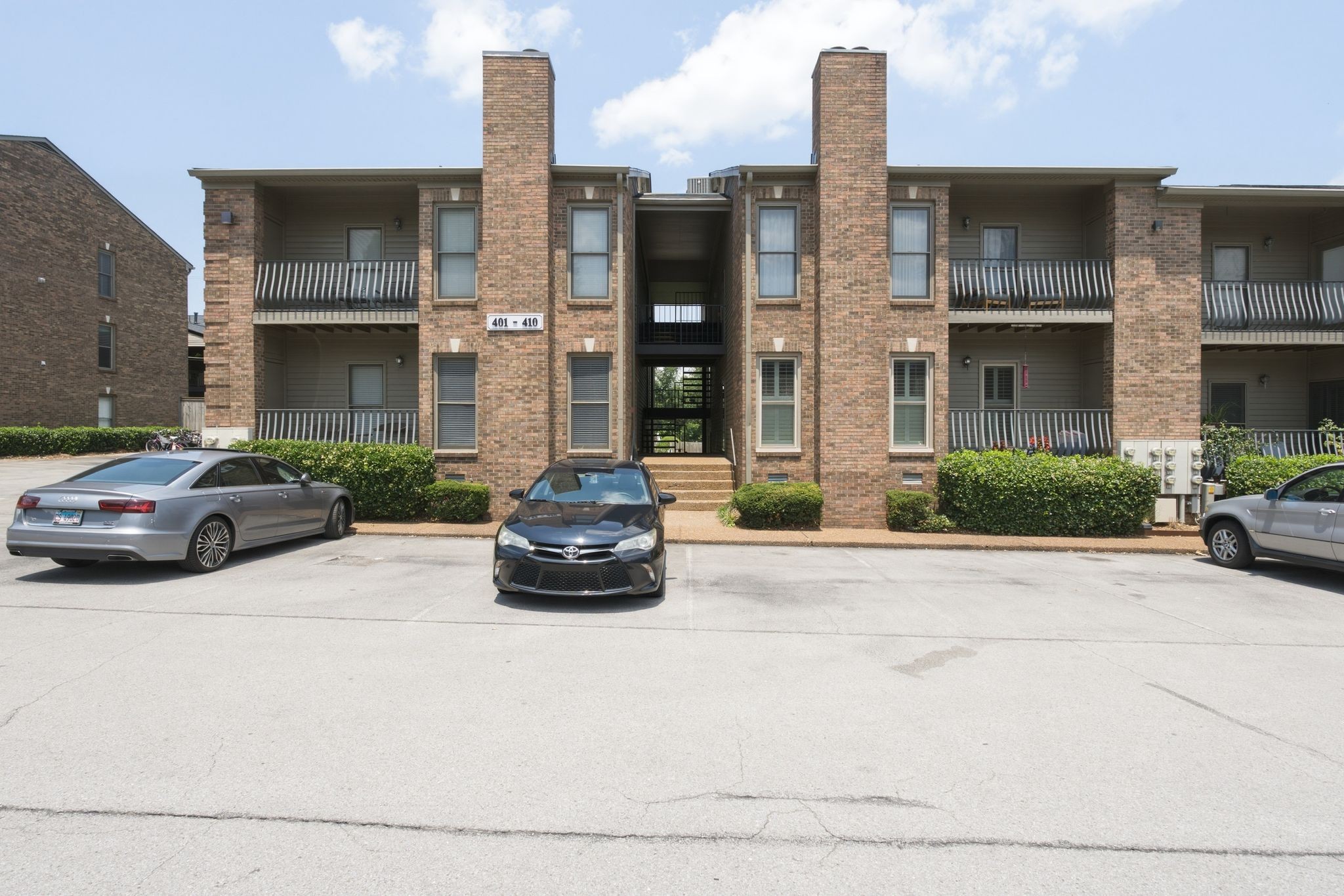 401 Sloan Rd