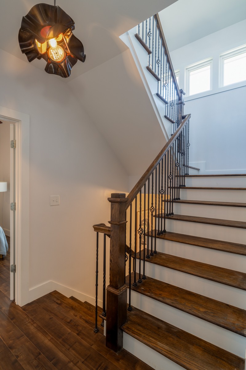 1209 Hawkins St Unit: 2