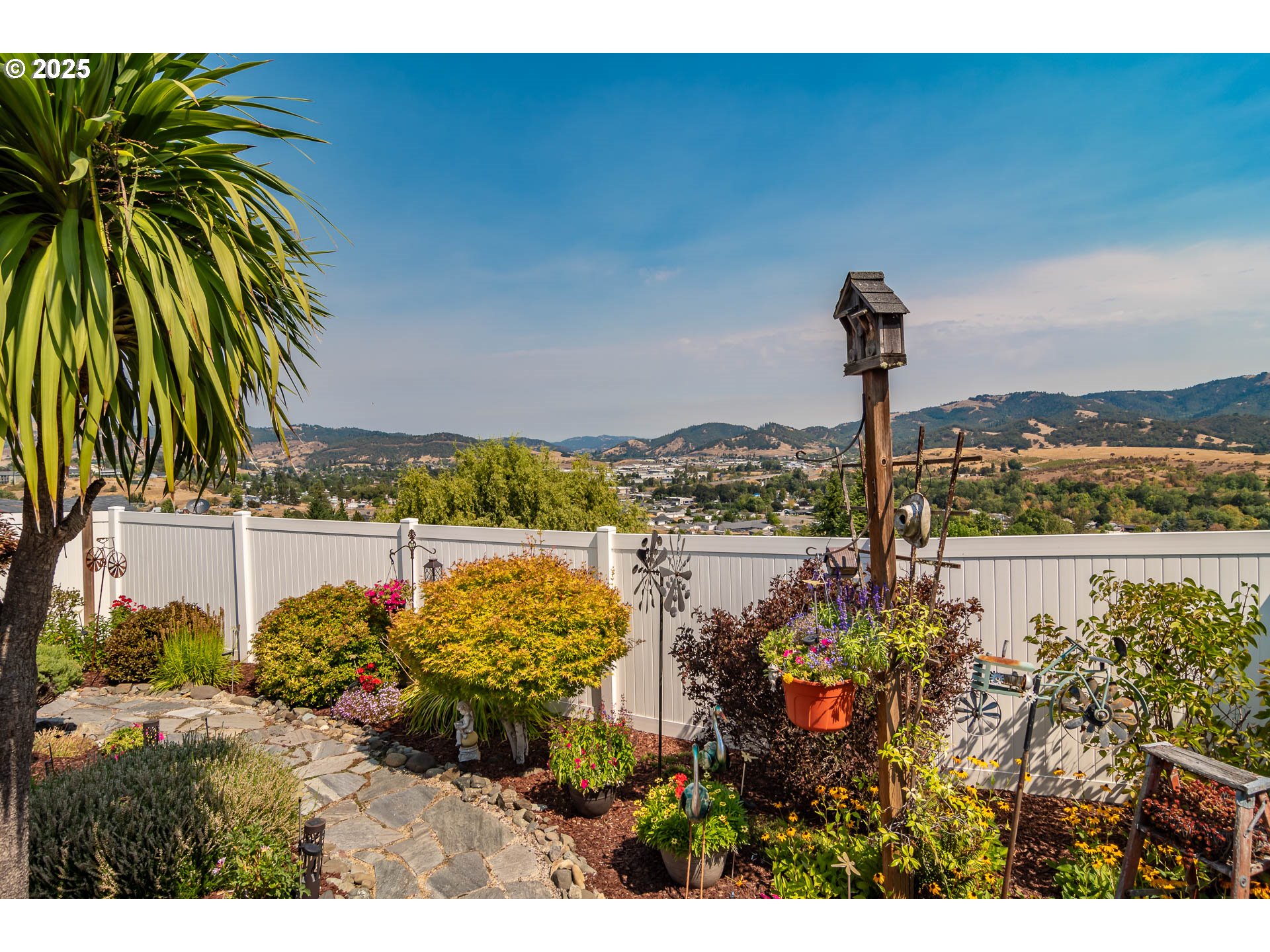 110 MORNING CREST CT