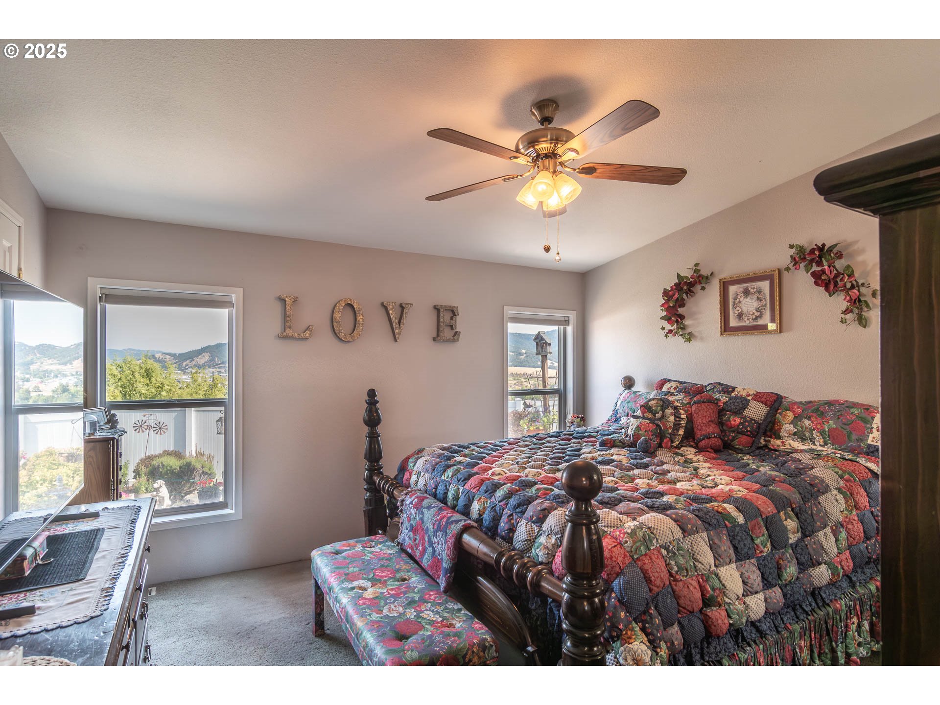 110 MORNING CREST CT