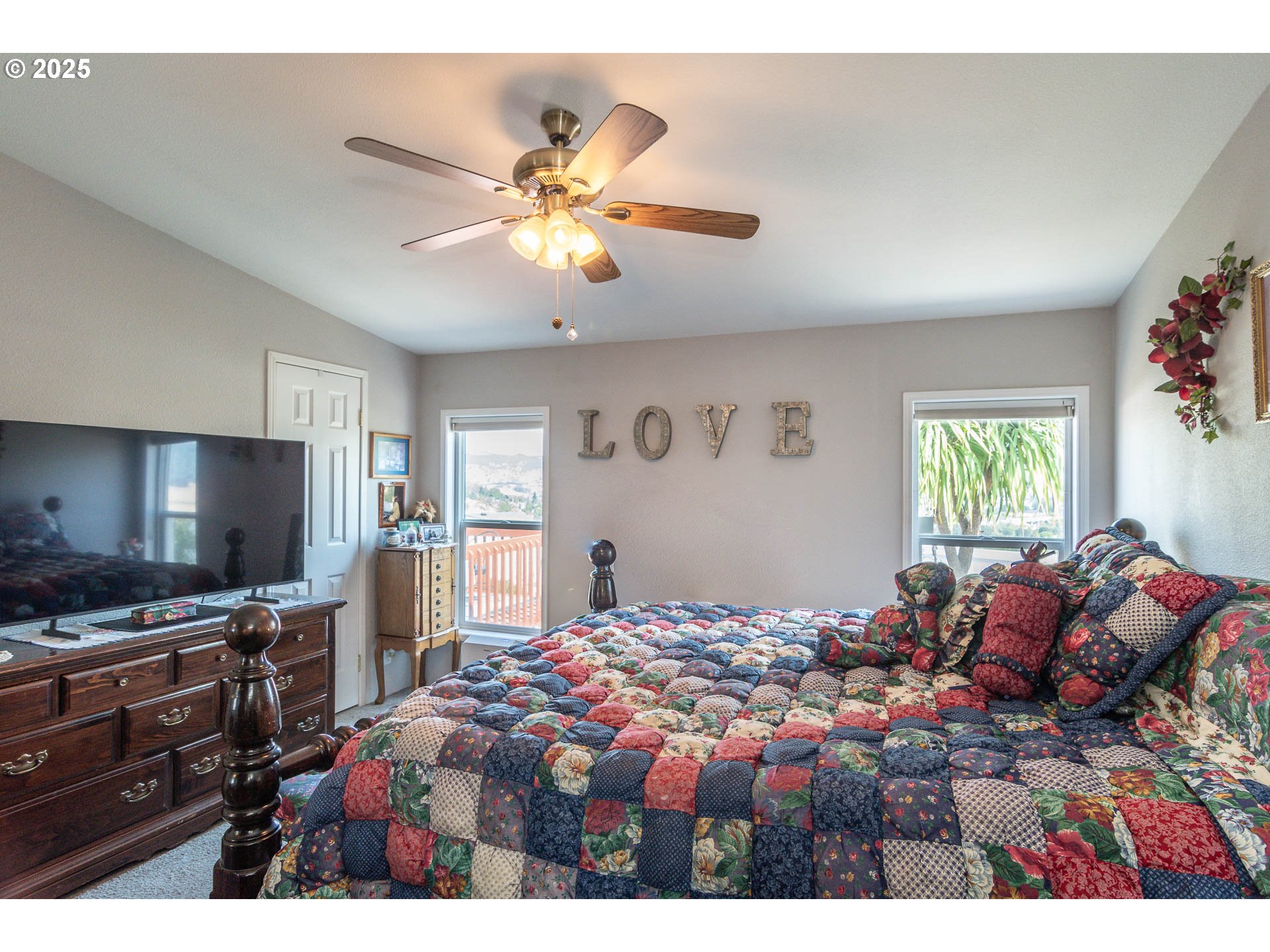 110 MORNING CREST CT