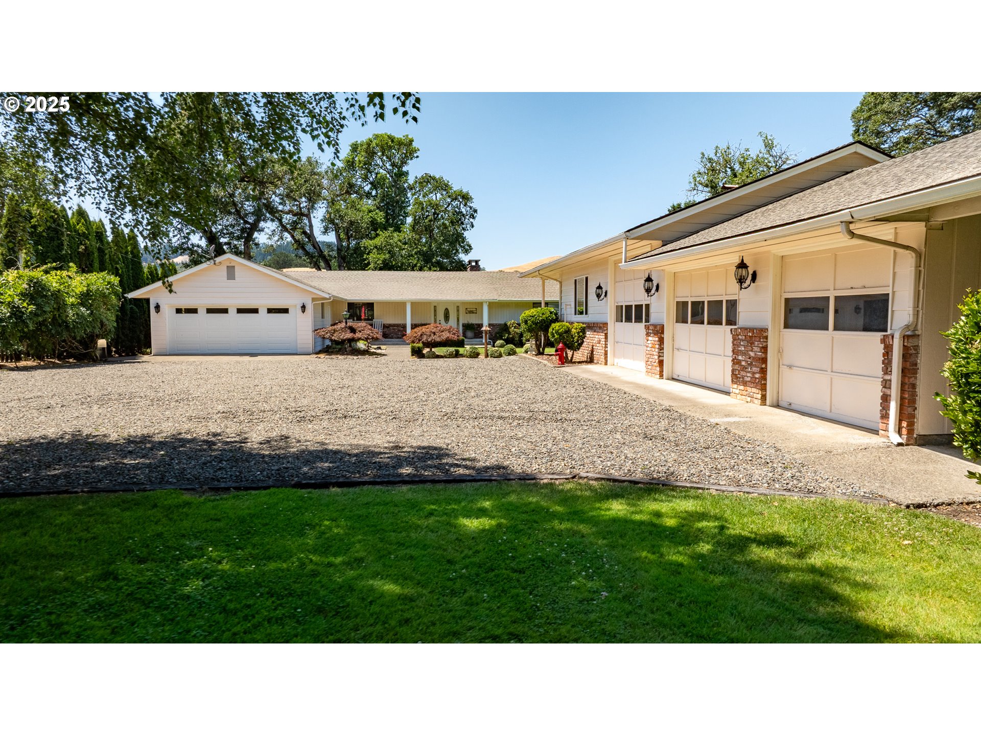 1036 ECHO DR