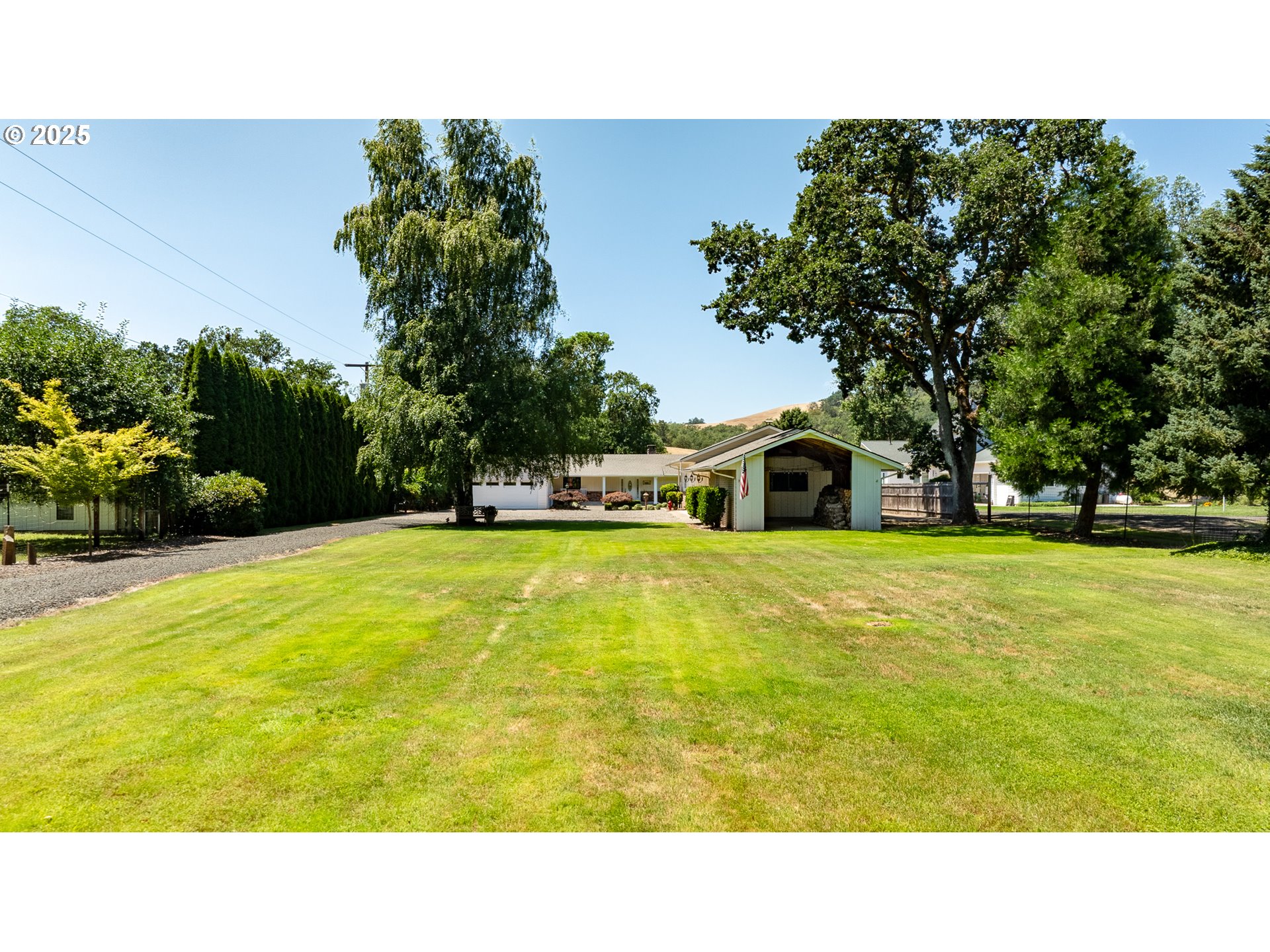 1036 ECHO DR