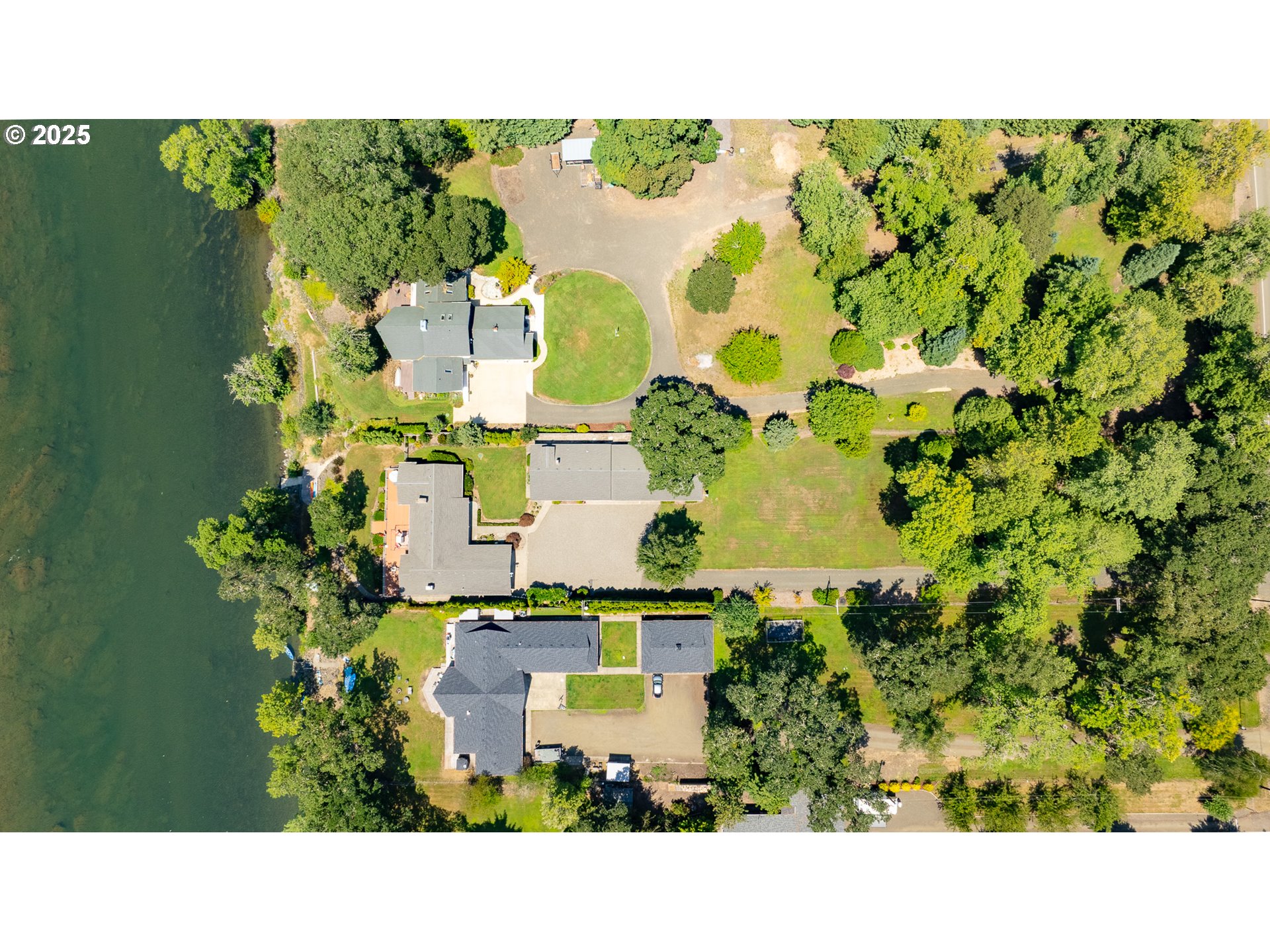 1036 ECHO DR