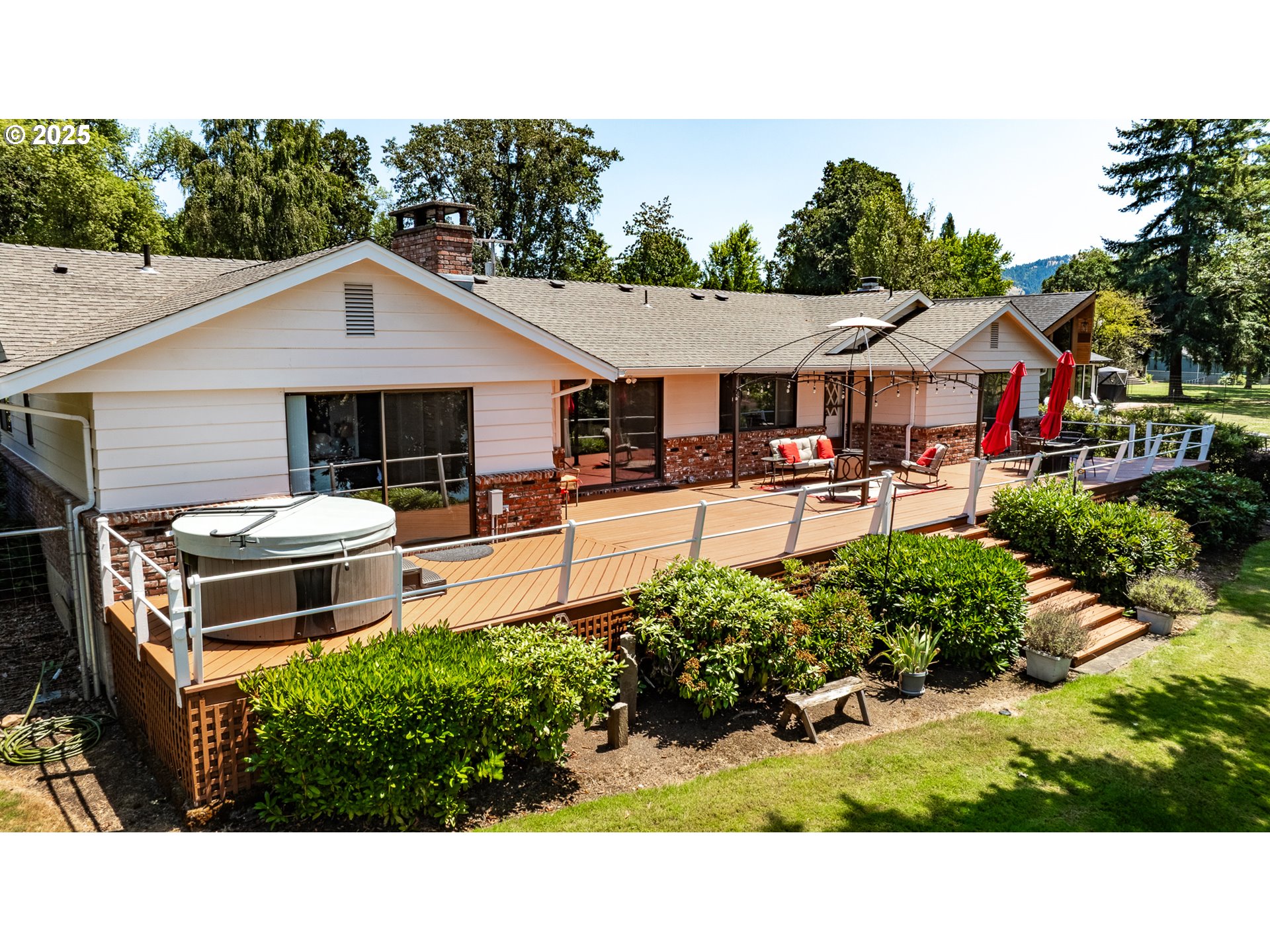 1036 ECHO DR