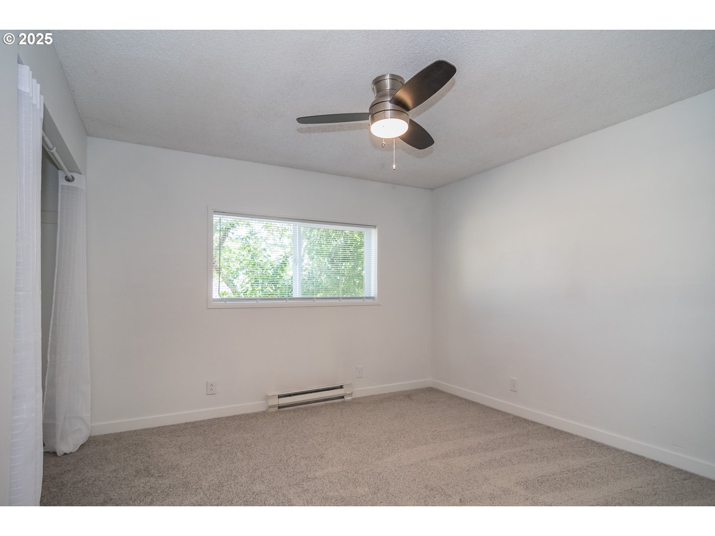 310 NW LOST LN