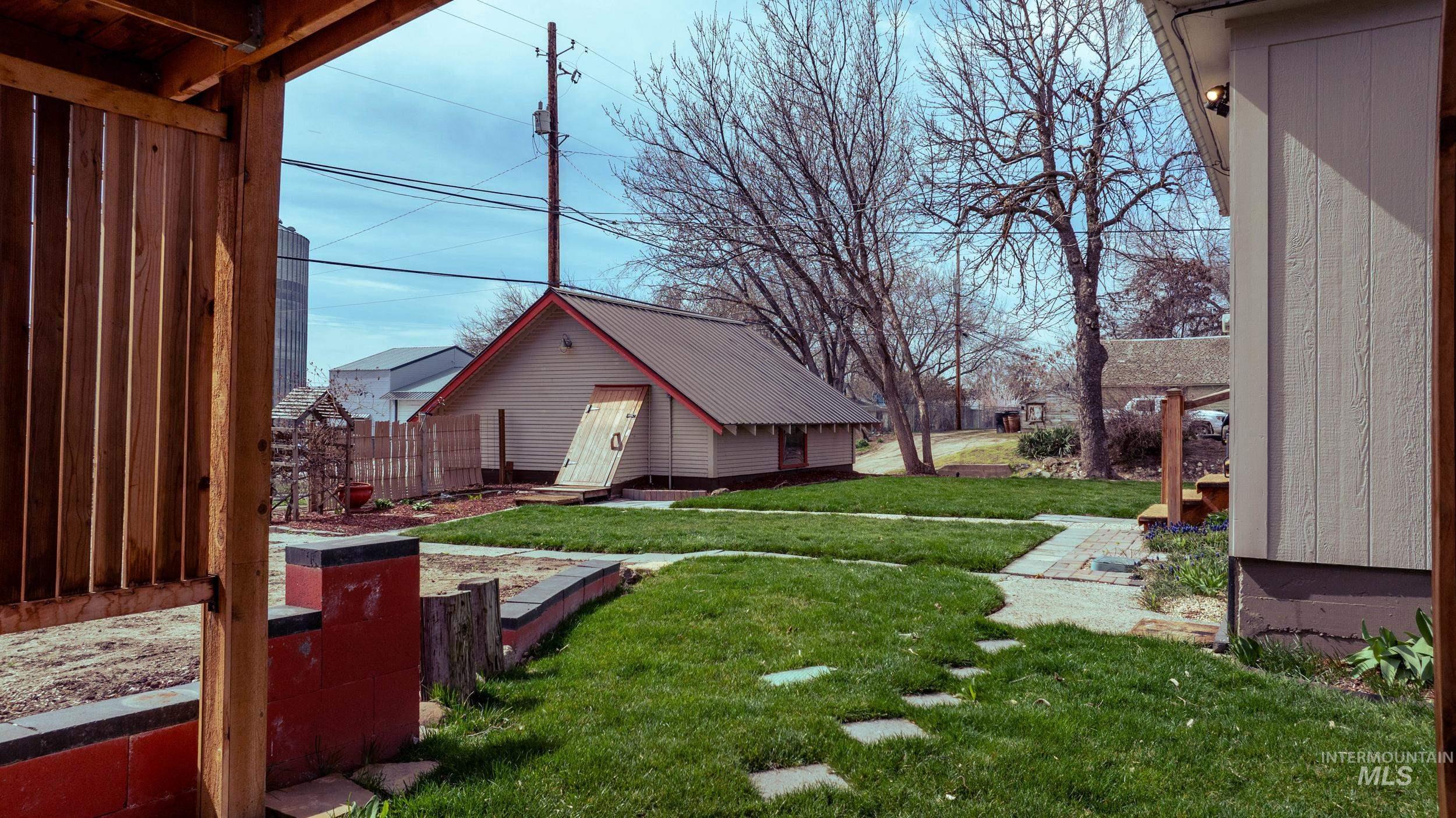 455 W Idaho