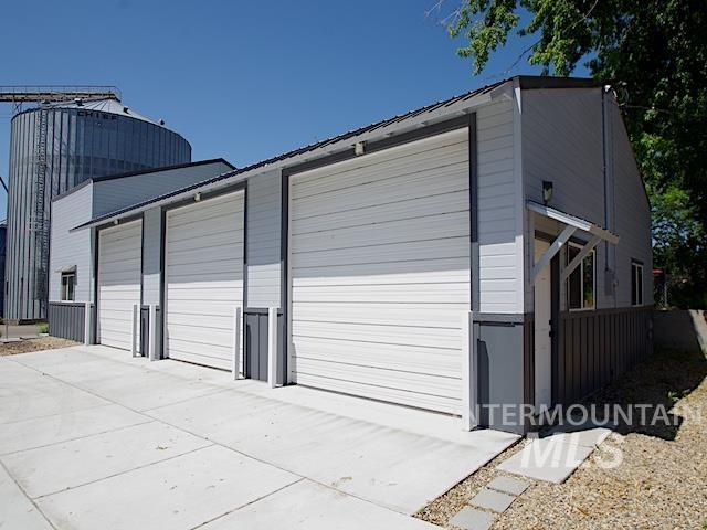 500 W Commercial