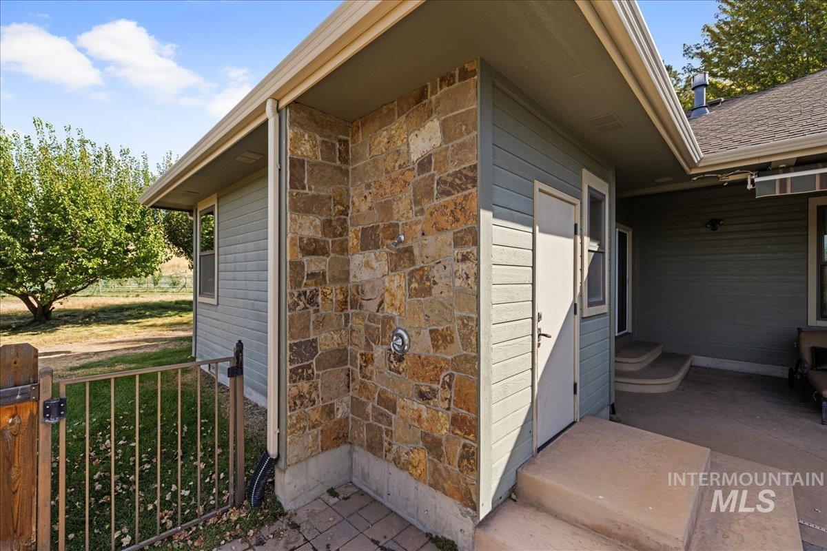 30 Hill Road