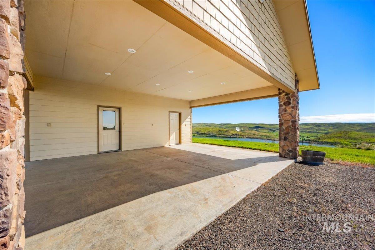1719 Monroe Creek Road