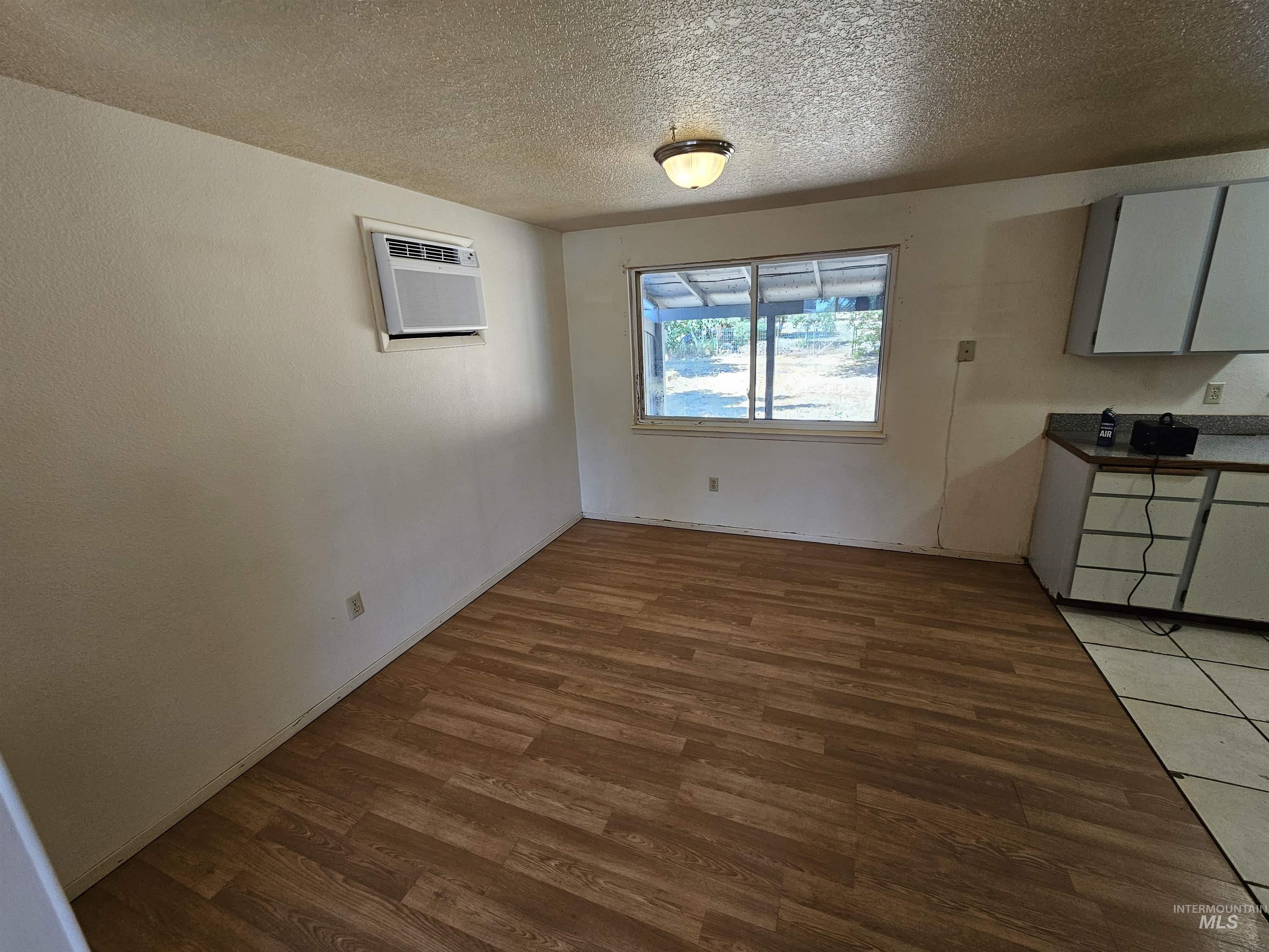 682 Whiting Avenue