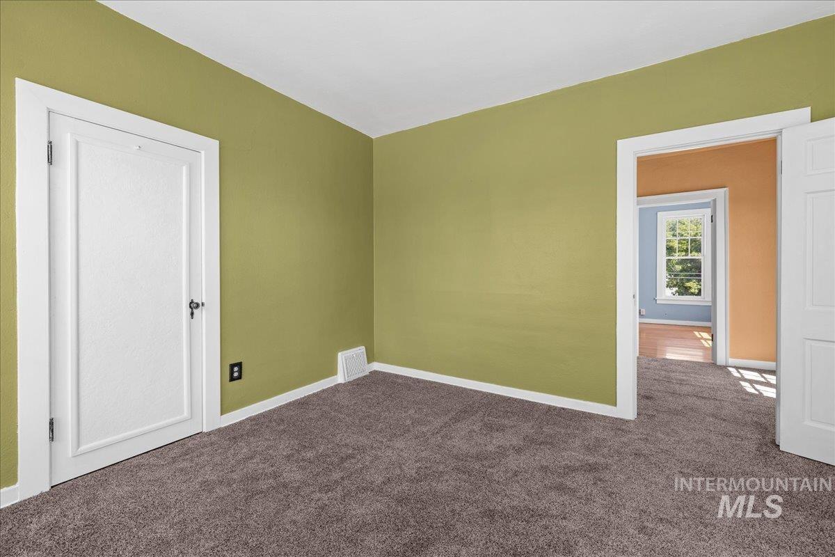 304 W Main
