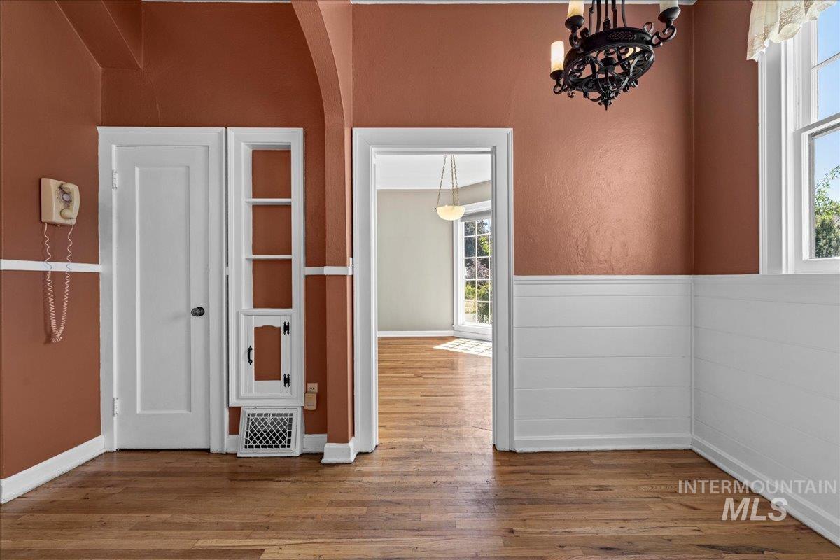 304 W Main