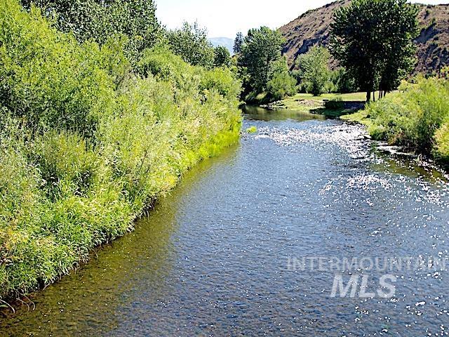 2128 Jackson Creek Road