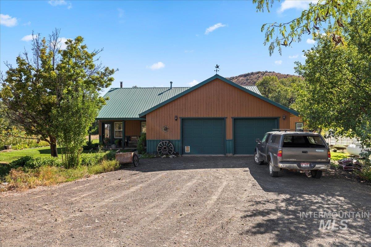2128 Jackson Creek Road