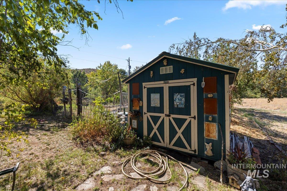 2128 Jackson Creek Road