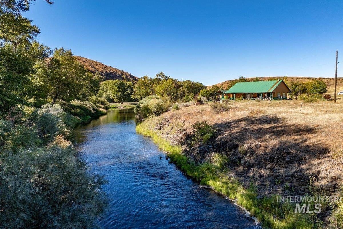 2128 Jackson Creek Road