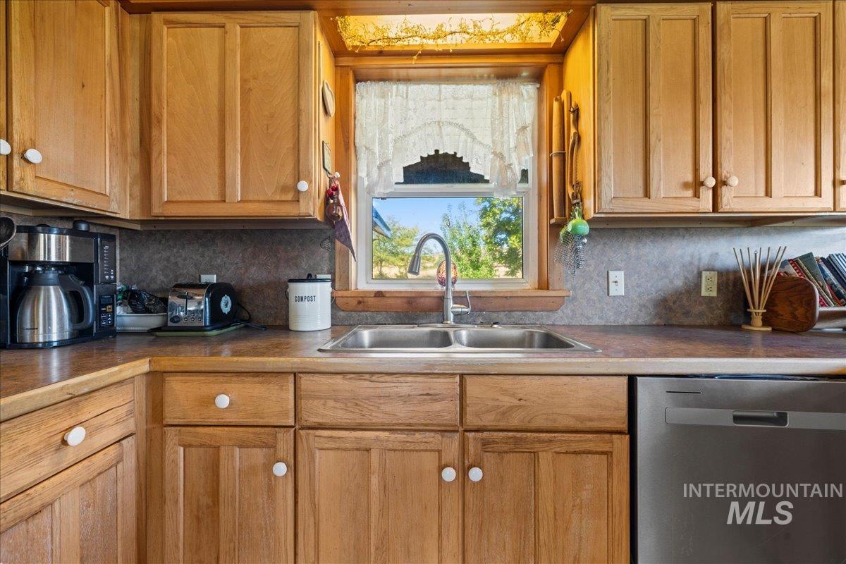 2128 Jackson Creek Road