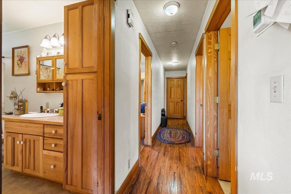 2128 Jackson Creek Road