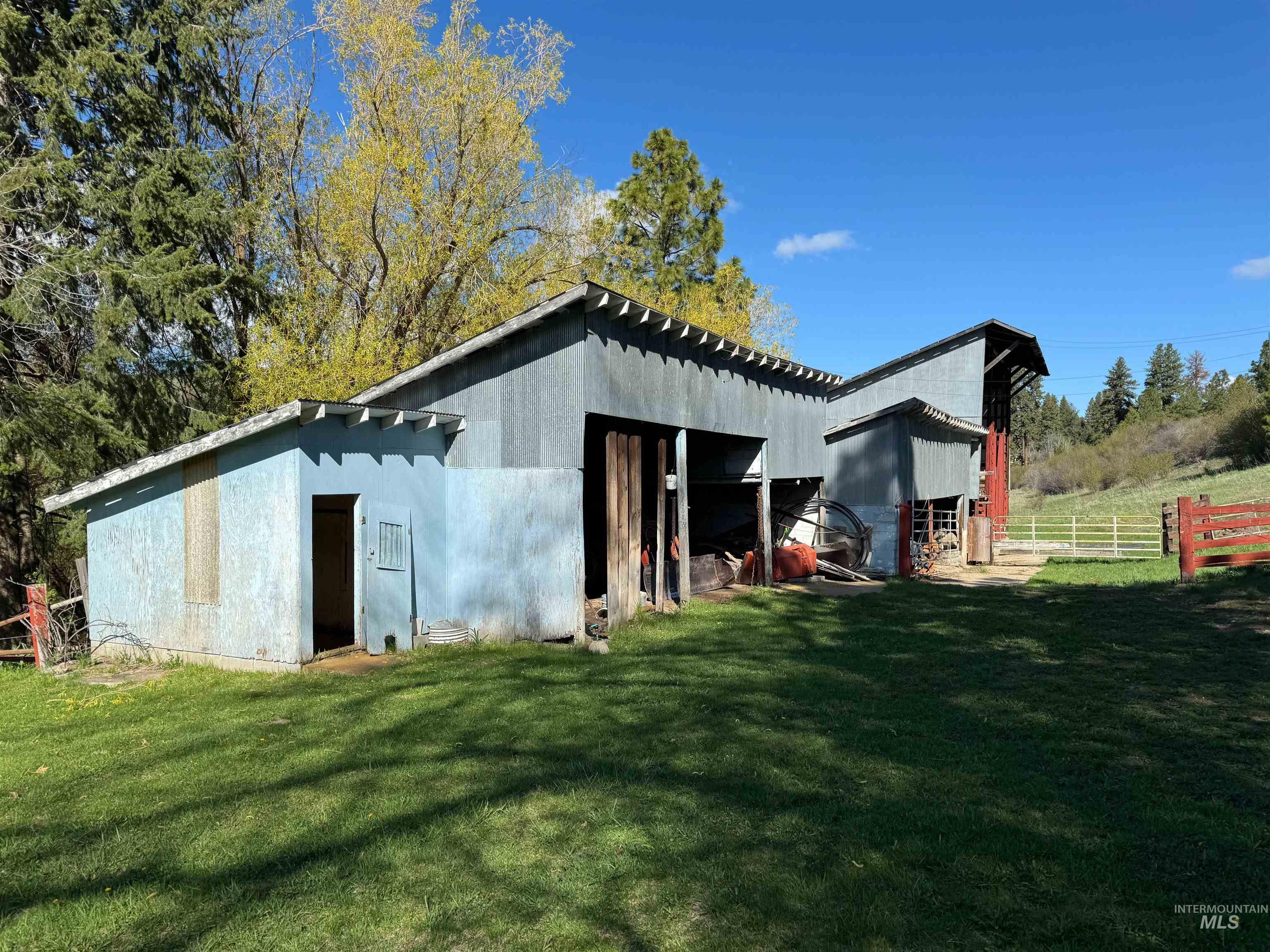 2671 W Fork Rd