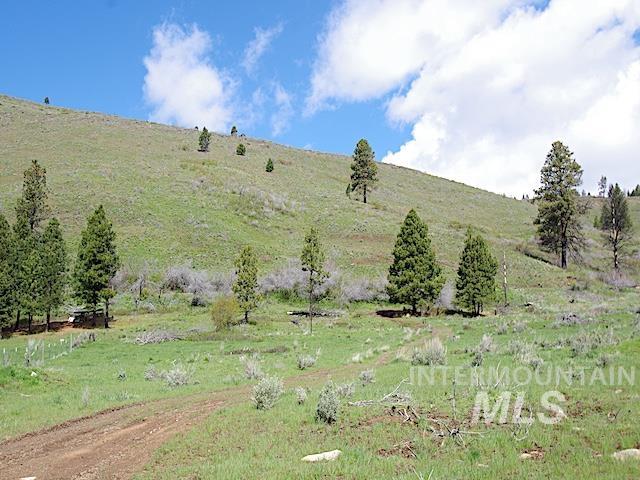 2264 Private Road 1