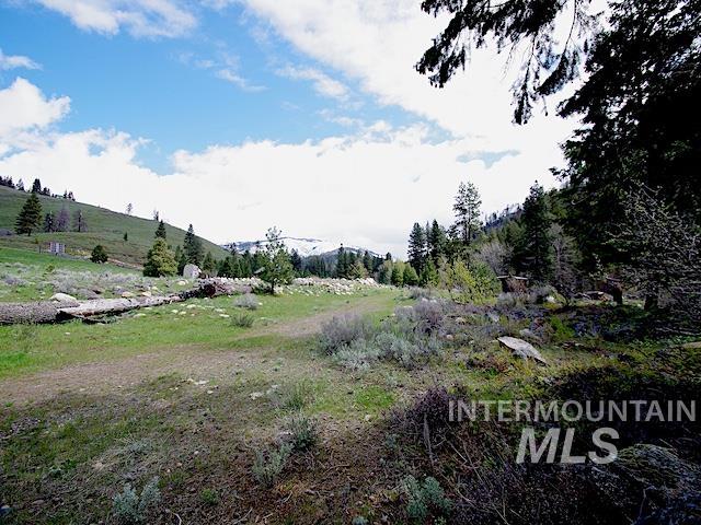 2264 Private Road 1